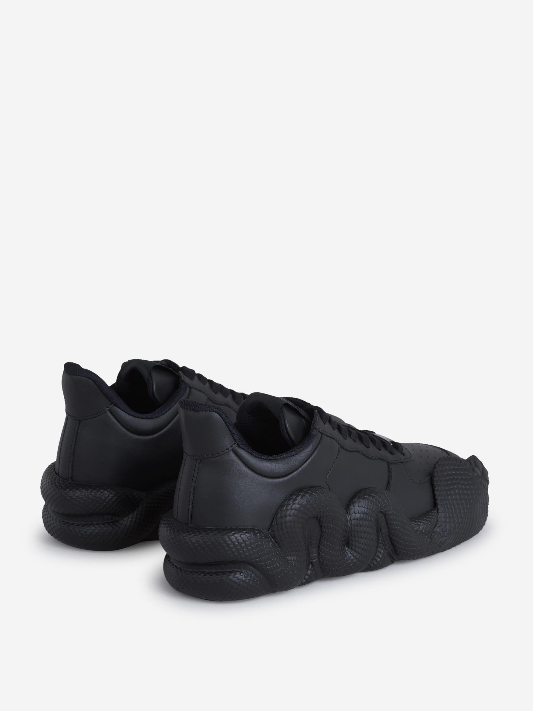 Outlet online Giuseppe Zanotti Hombre Sneakers Cobras color Negro sku 616-001834 01 - Foto 3