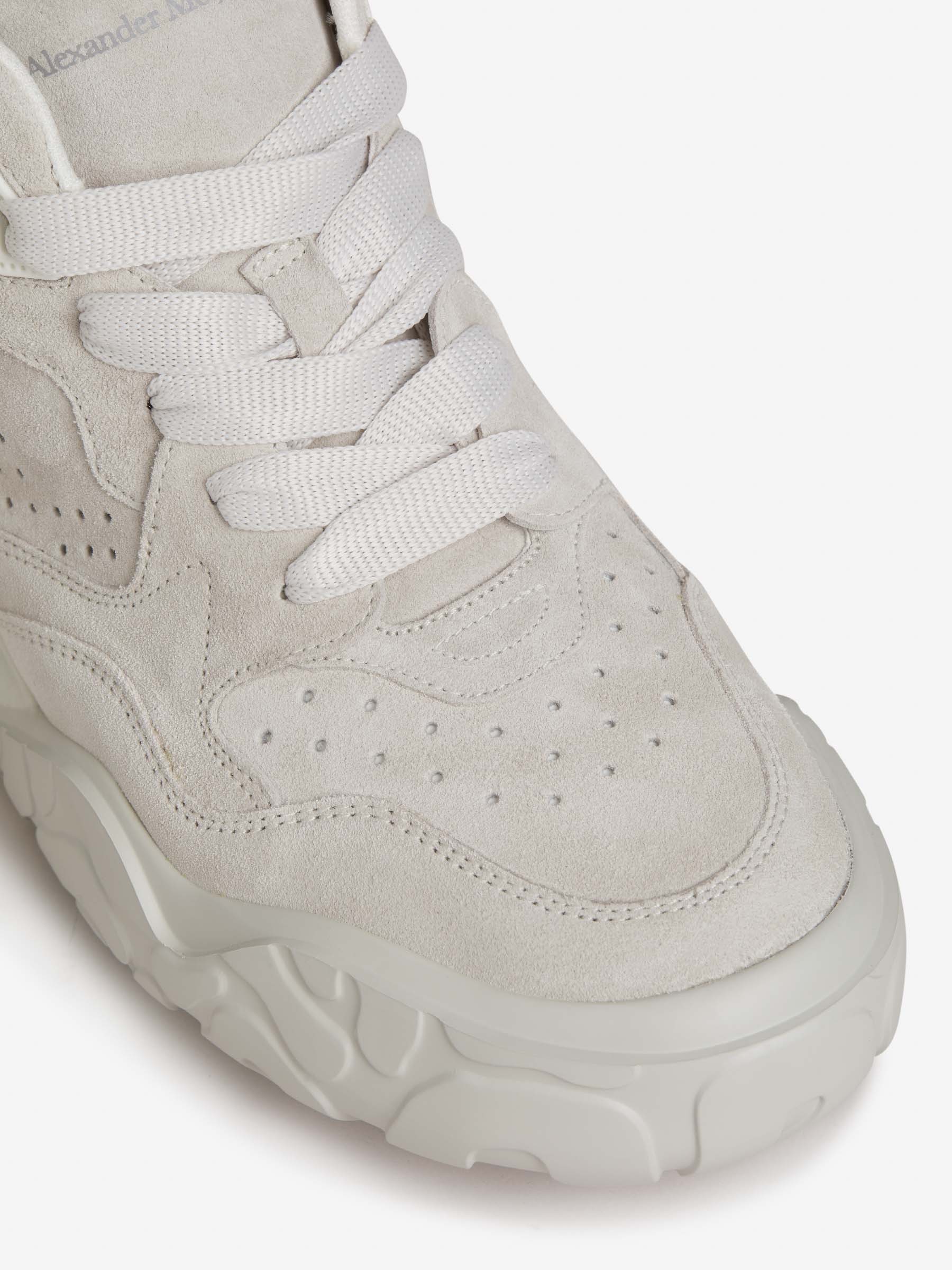 Outlet online Alexander McQueen Hombre Sneakers Court Trainer color Gris Claro sku 616-001945 01 - Foto 4