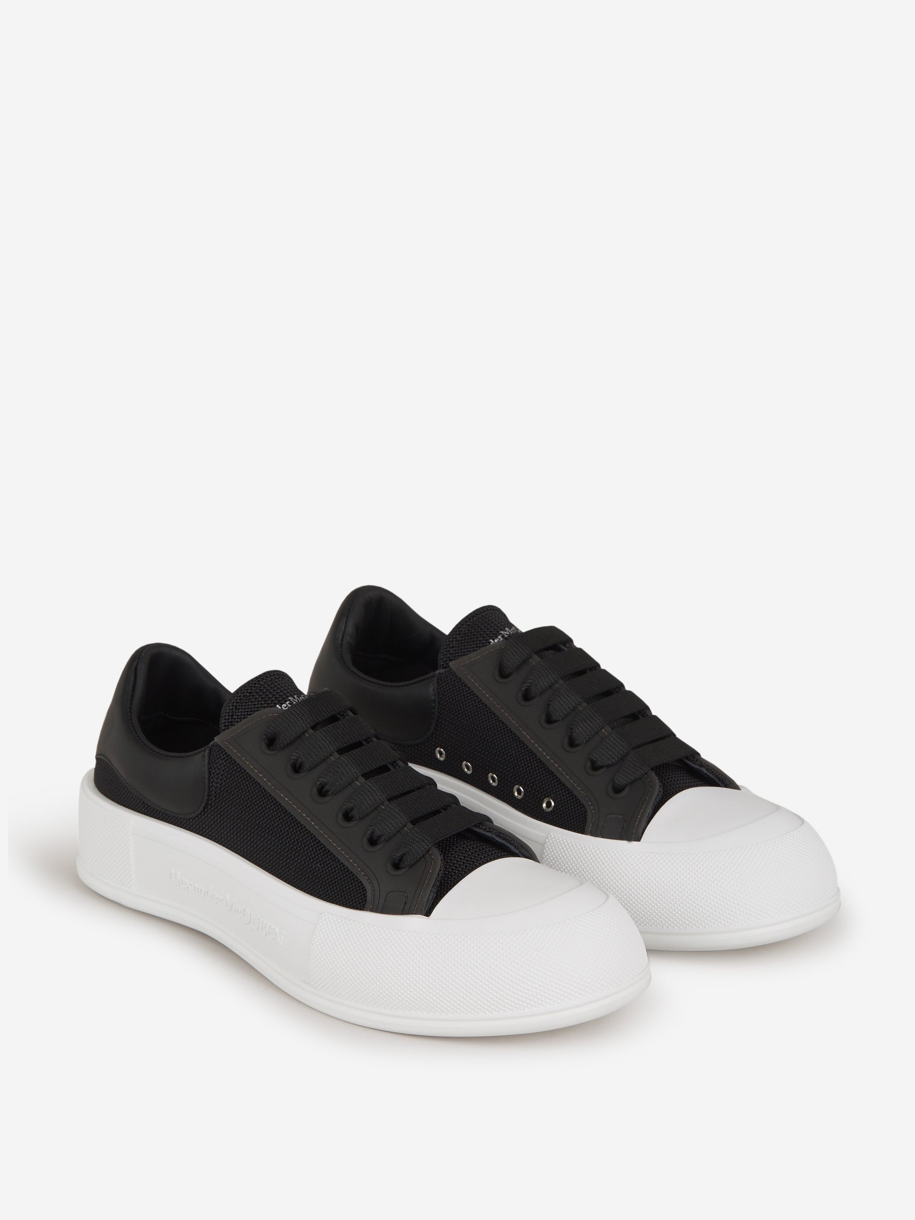 Outlet online Alexander McQueen Hombre Sneakers Deck Plimsoll color Negro sku 616-002038 01 - Foto 2