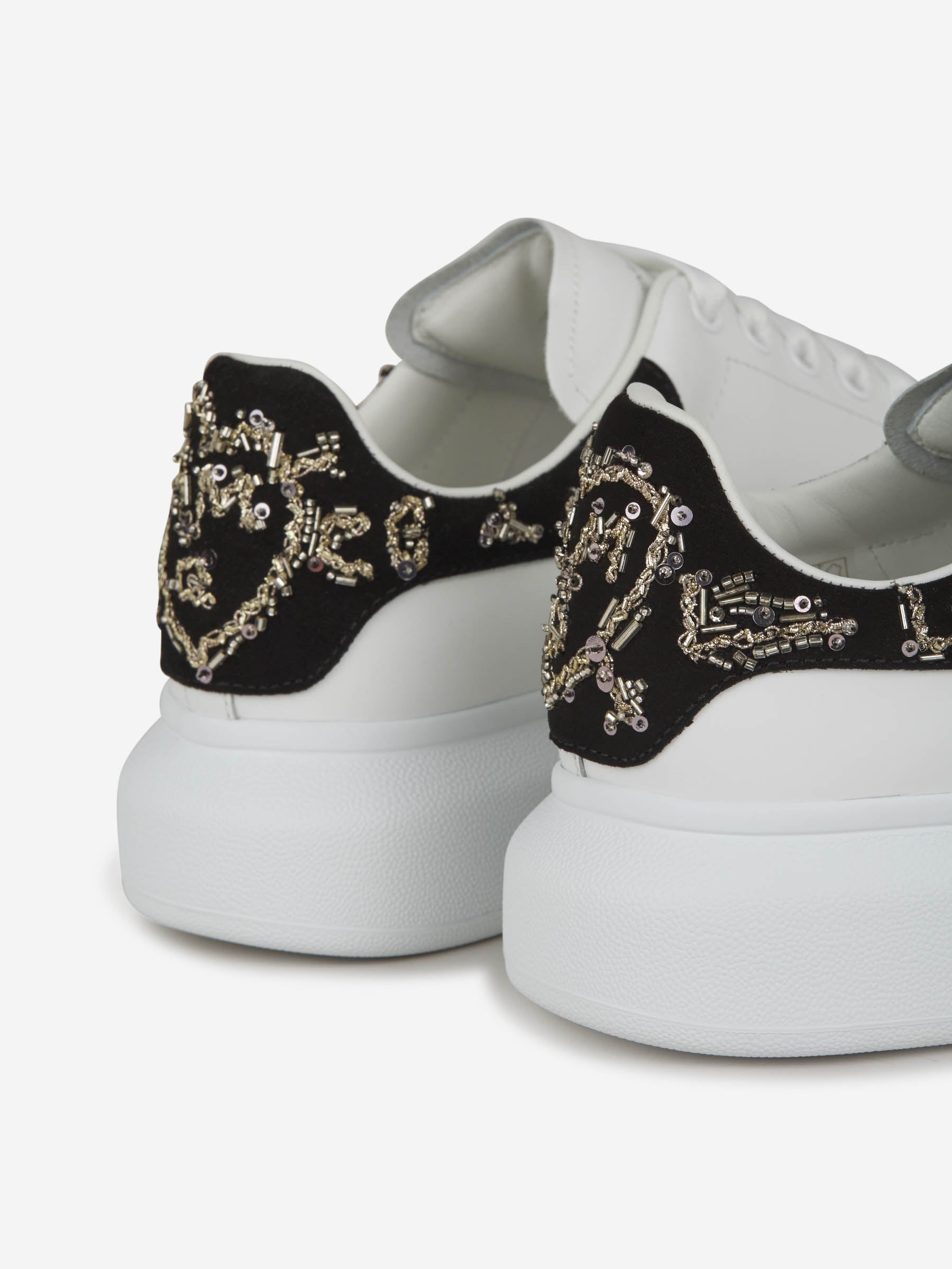 Outlet online Alexander McQueen Hombre Sneakers Oversize Bordadas color Blanco sku 616-002039 01 - Foto 5