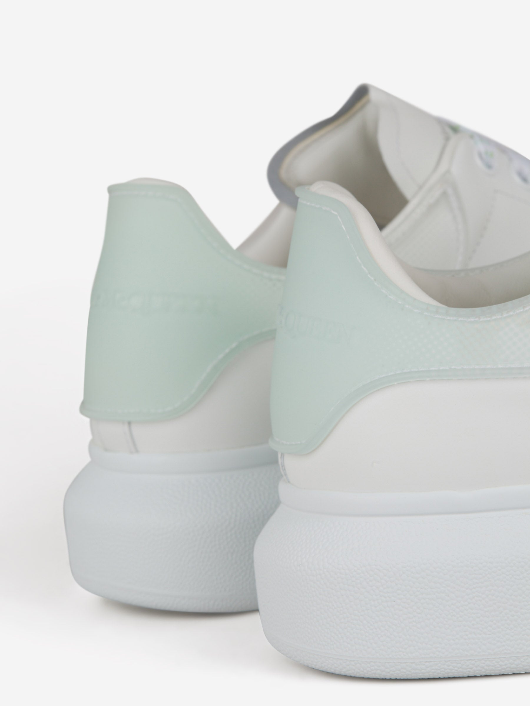 Outlet online Alexander McQueen Hombre Sneakers Oversized color Blanco sku 616-002175 01 - Foto 5