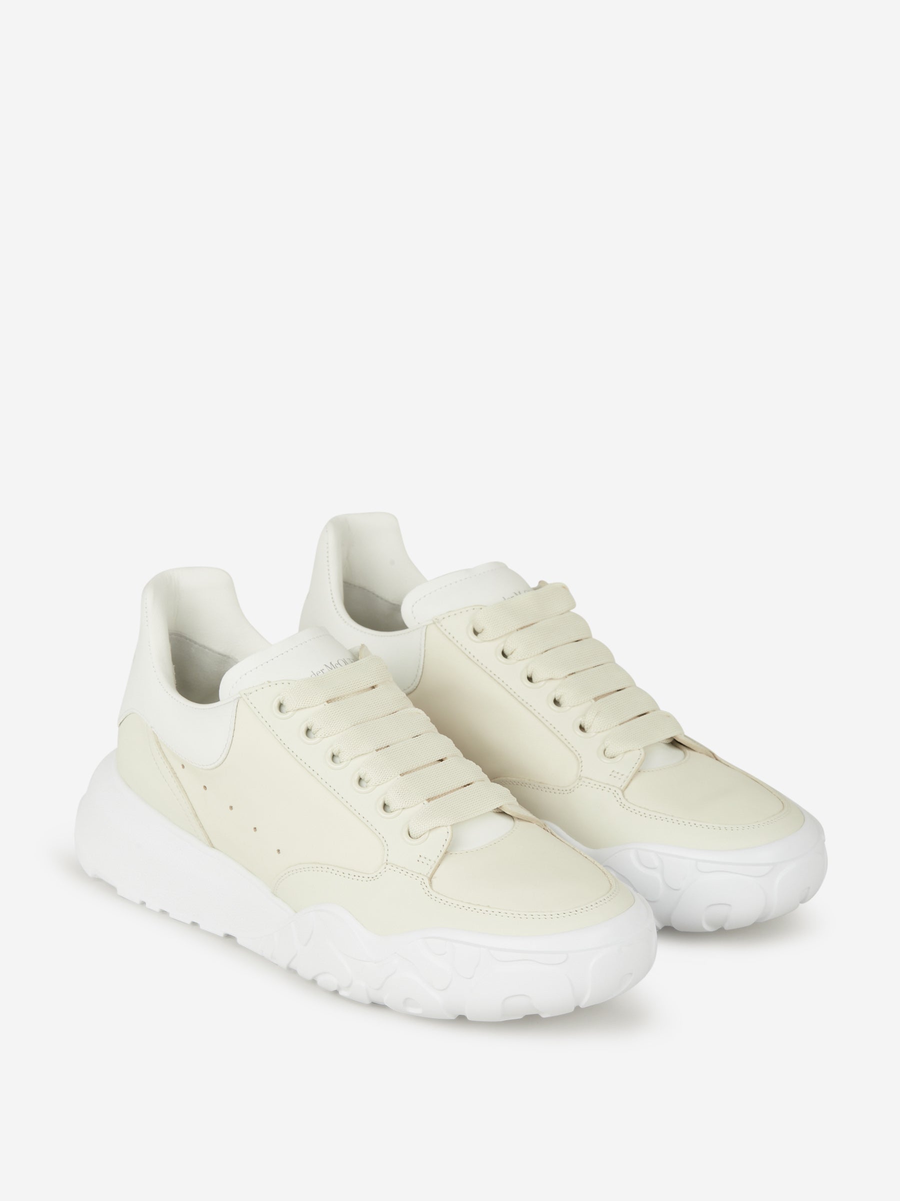 Outlet online Alexander McQueen Hombre Sneakers Court Lace-up color Arena sku 616-002182 01 - Foto 2