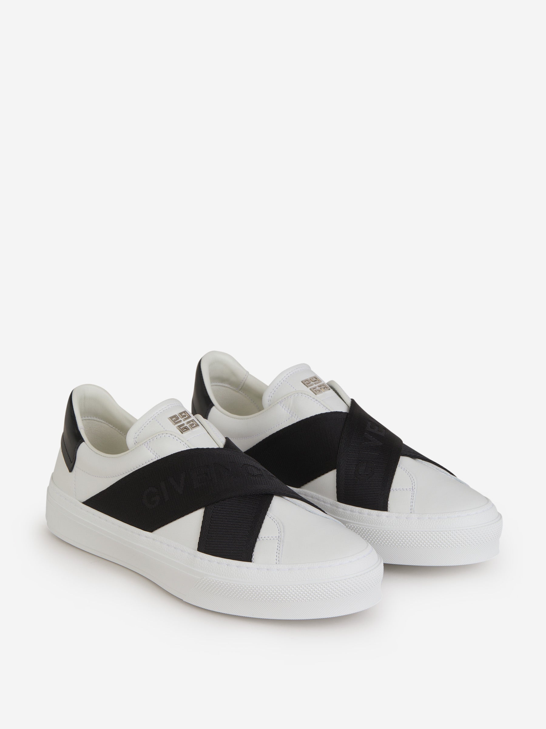 Outlet online Givenchy Hombre Sneakers Logo 4G Piel color Blanco sku 616-002357 01 - Foto 2