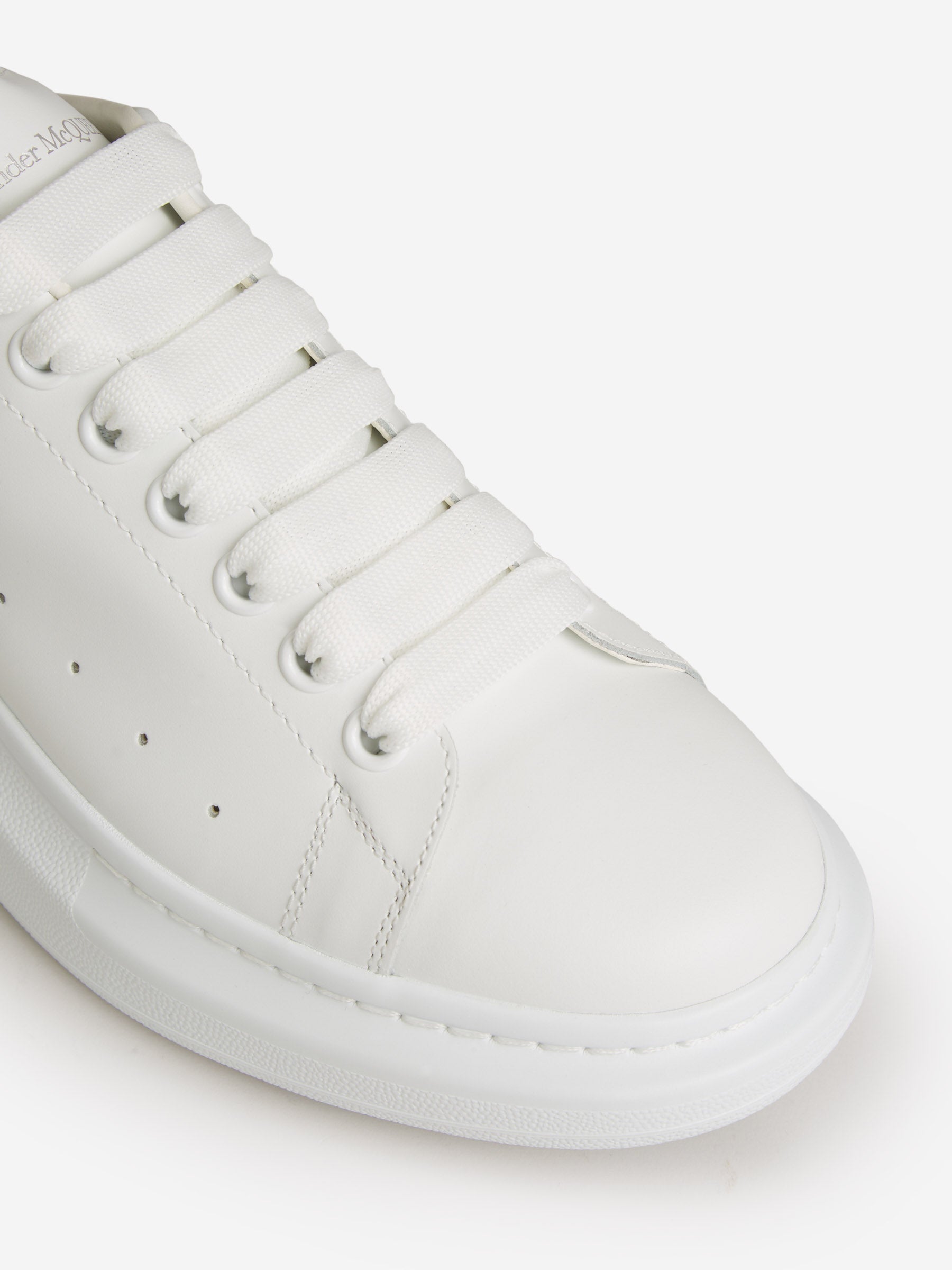 Outlet online Alexander McQueen Hombre Sneakers Oversized color Blanco sku 616-002418 01 - Foto 3
