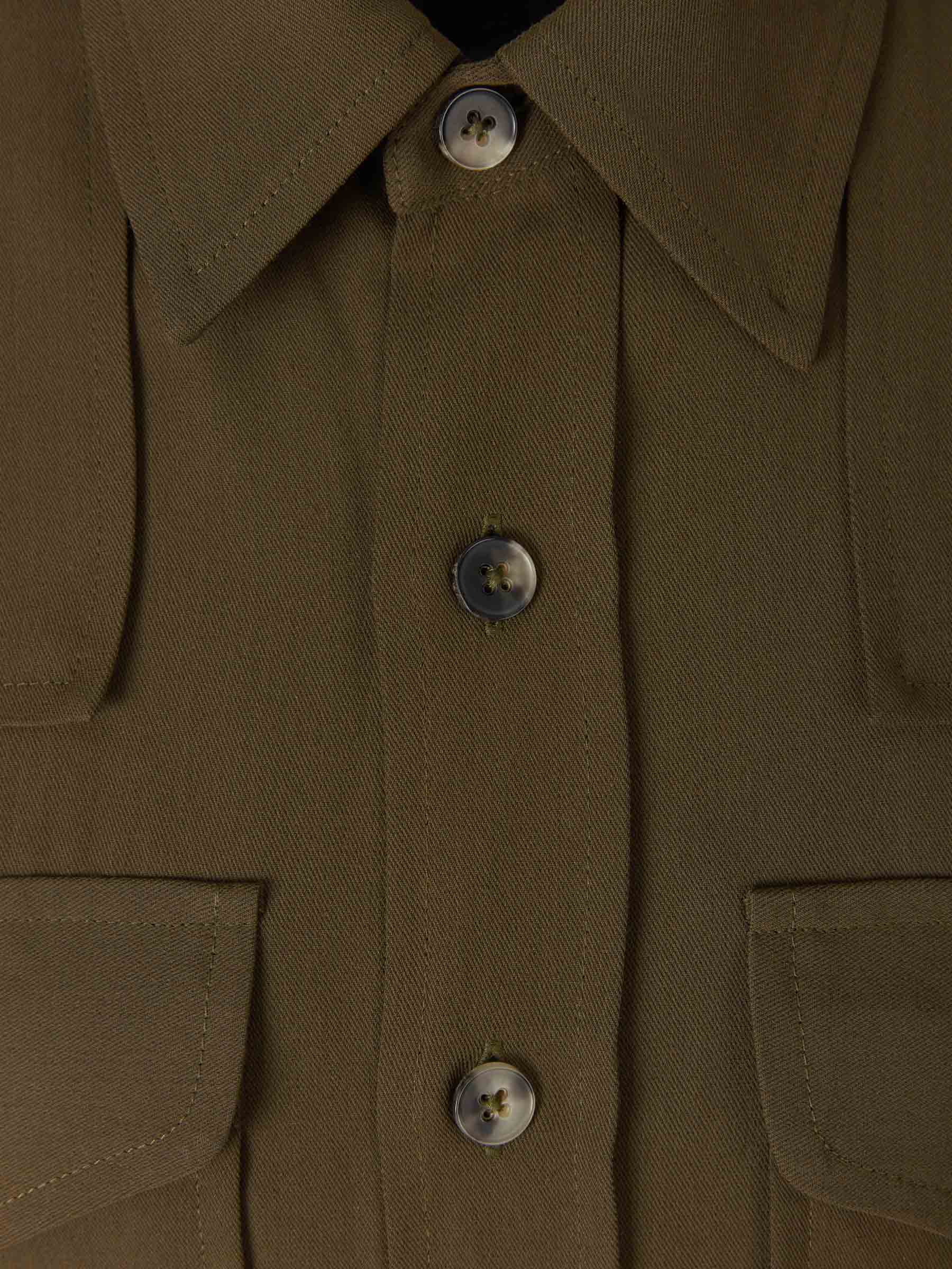 Petar Petrov Camisa Lacy MIlitary color Verde Militar sku 701-001615 01 - Foto 3