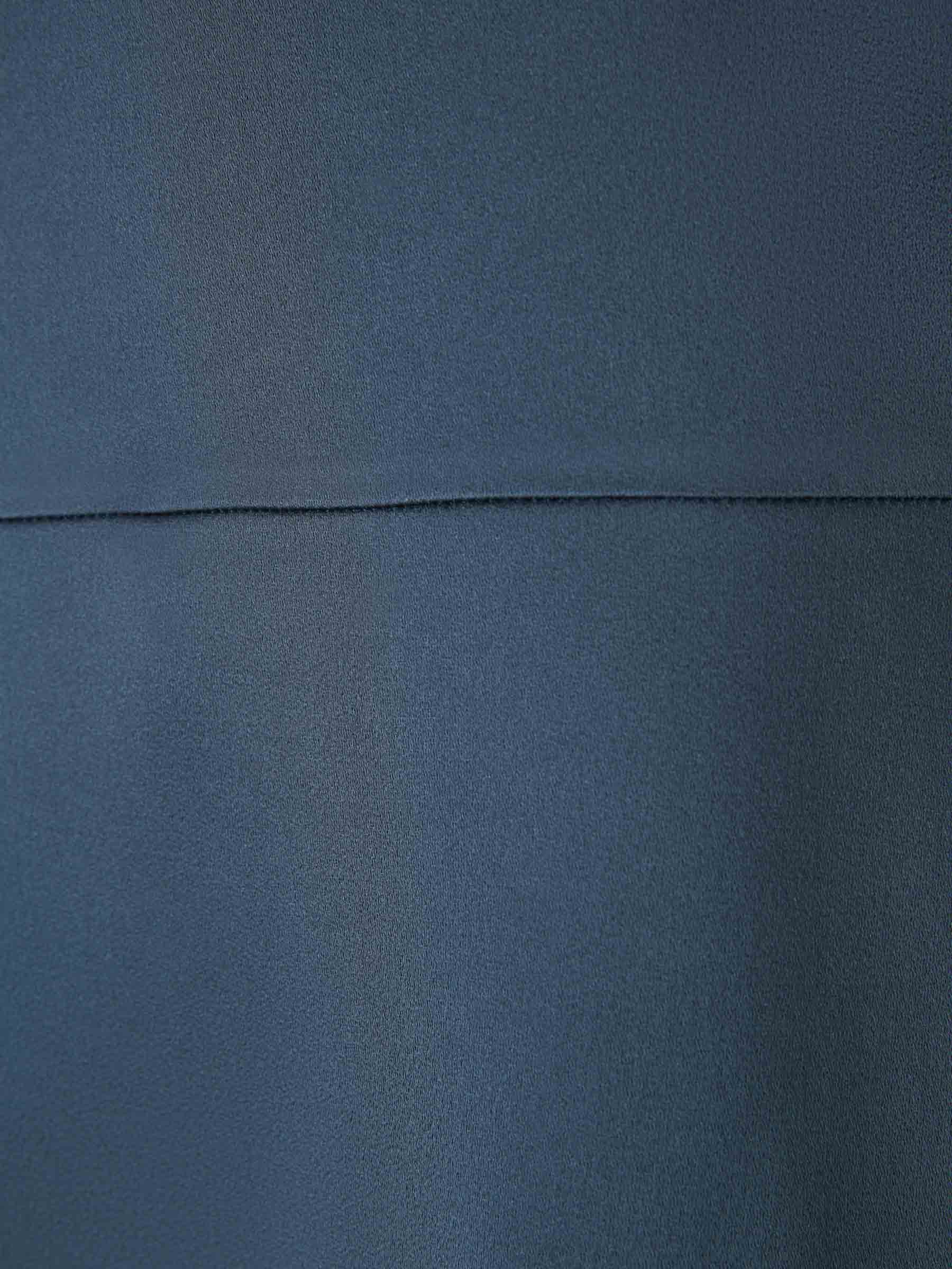 Outlet online Jil Sander Mujer Top Satinado Fluido color Azul Cielo sku 703-002014 01 - Foto 4