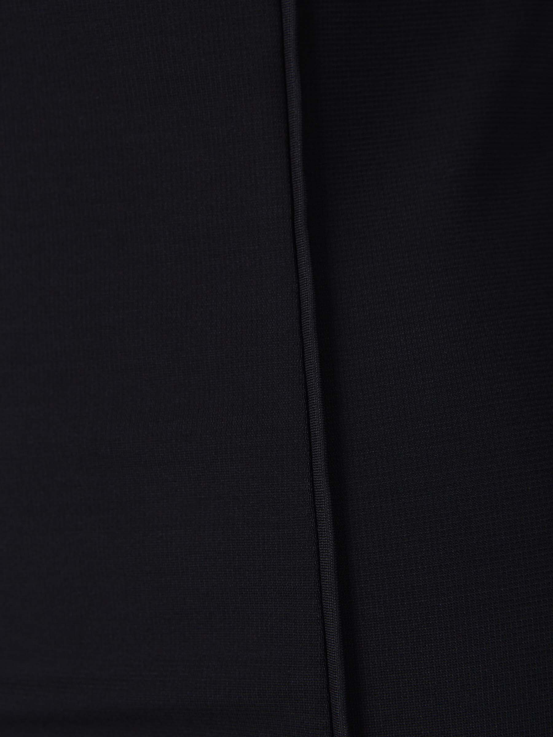 Givenchy Camiseta Cuello Alto color Negro sku 711-002843 01 - Foto 4