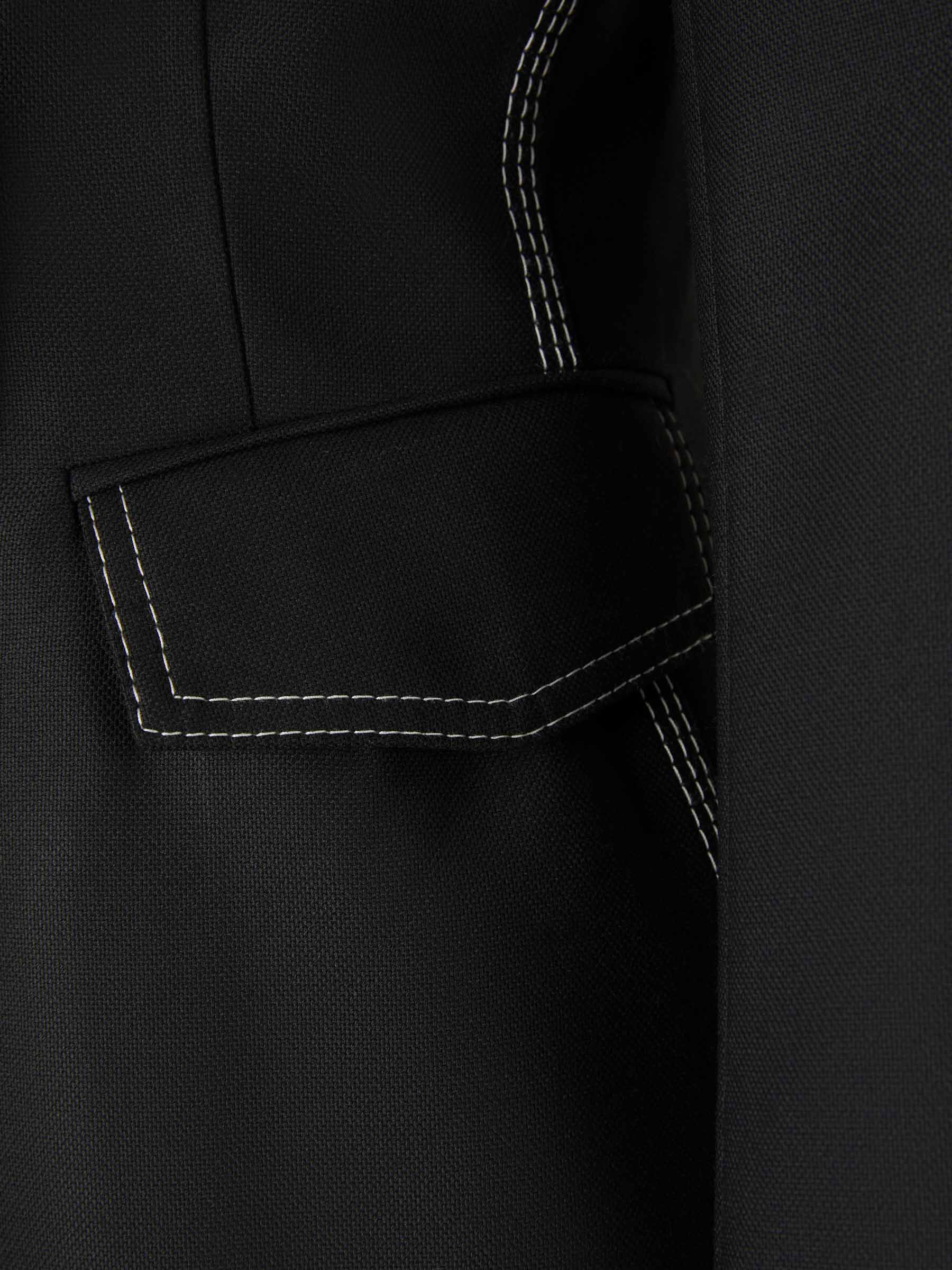 Dorothee Schumacher Blazer Doble Botonadura color Negro sku 741-001925 01 - Foto 4