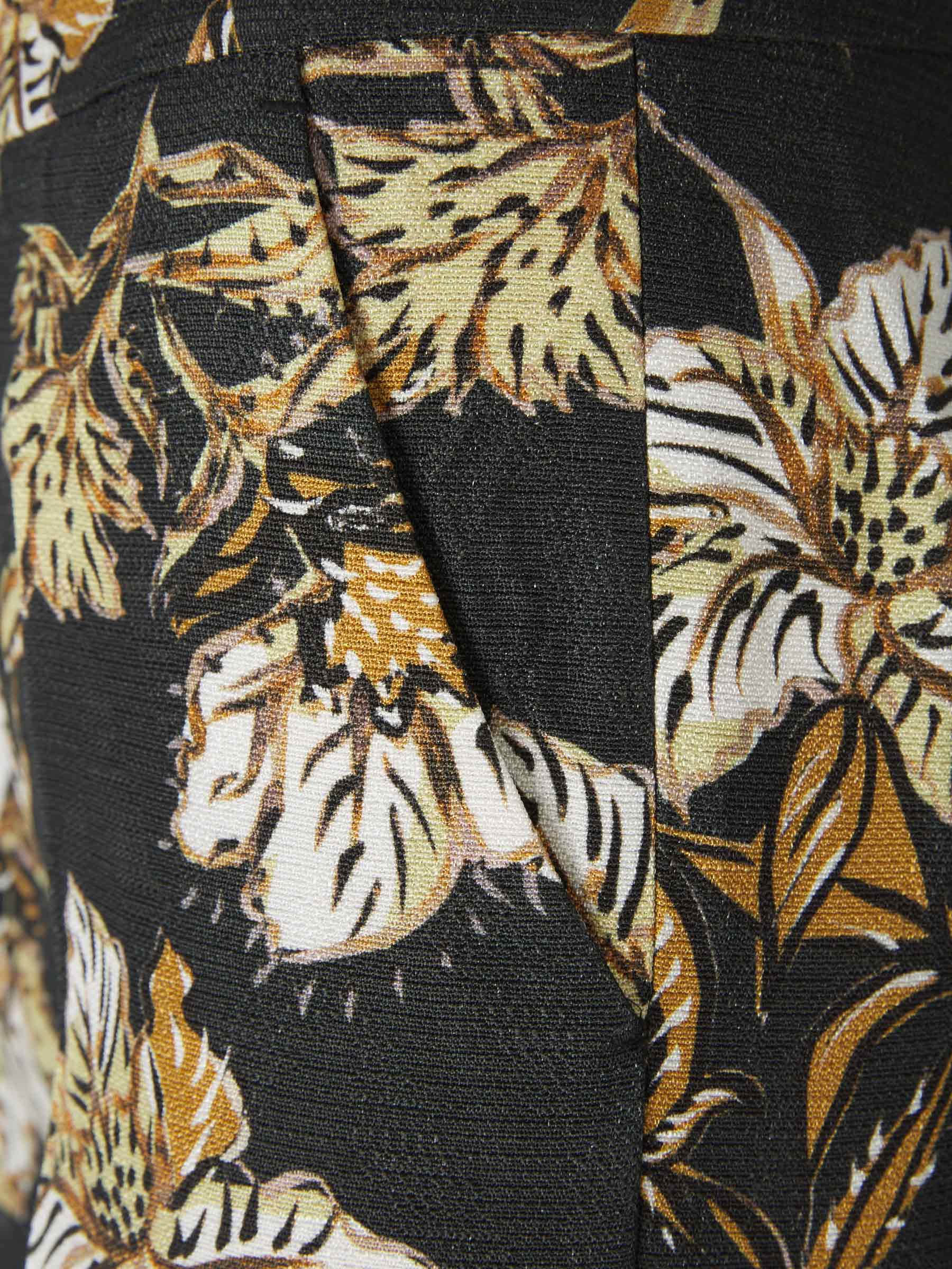 Dorothee Schumacher Pantalones Culotte Florales color Negro sku 761-002621 02 - Foto 3