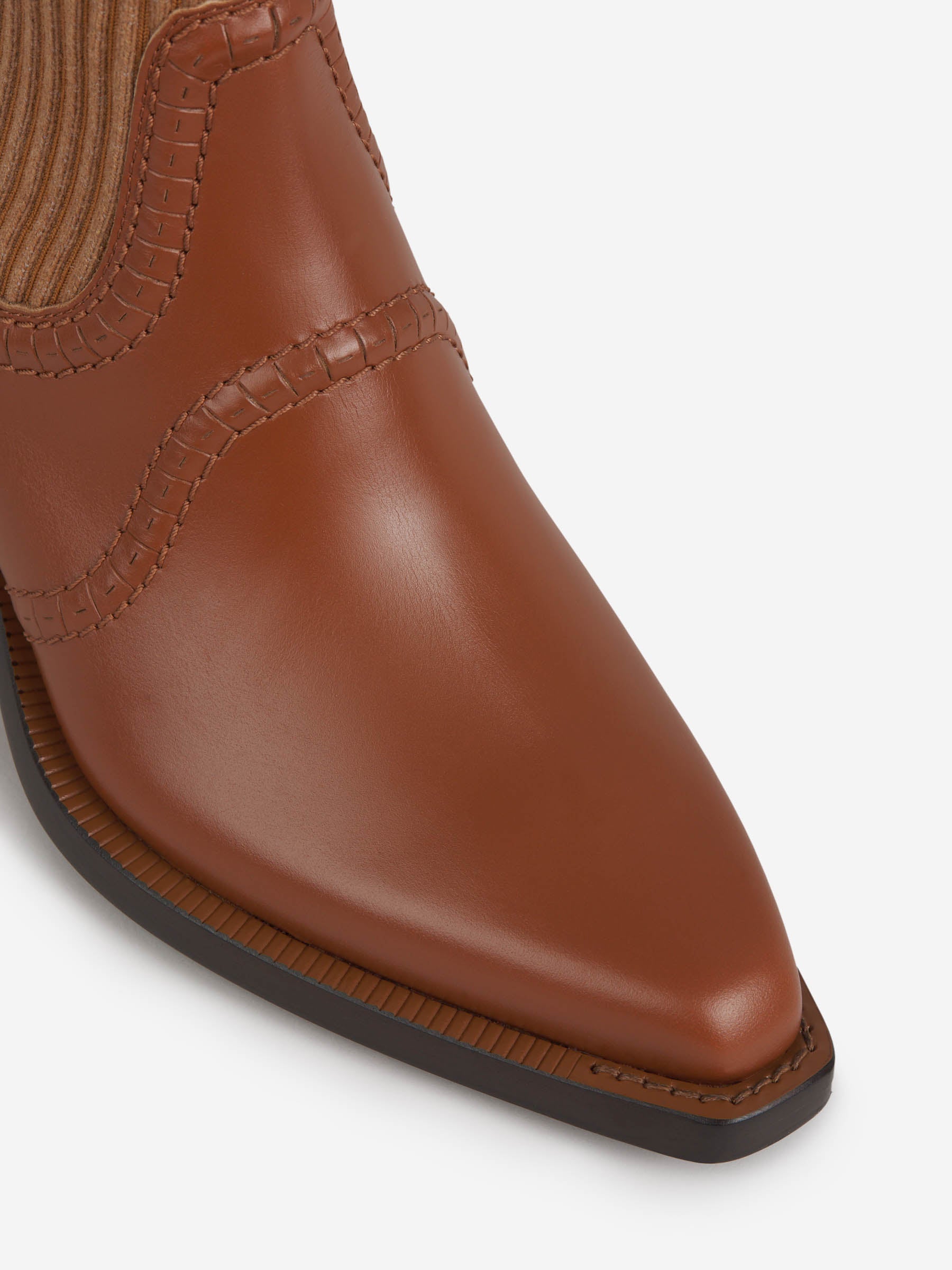 Chloé Botines Nellie color Negro sku 805-000640 02 - Foto 8