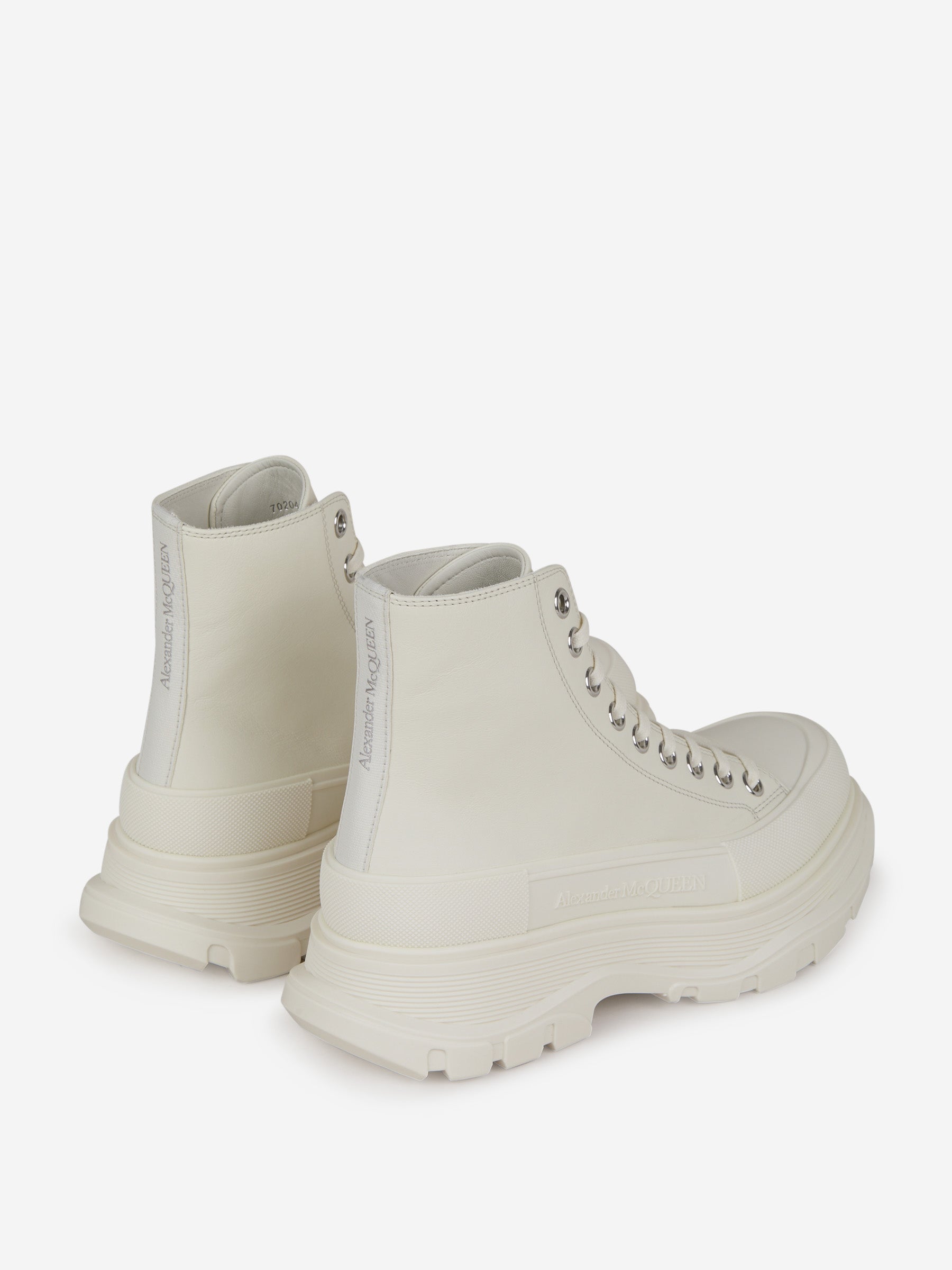 Alexander McQueen Botas Tread Slick color Crema sku 805-000646 01 - Foto 3