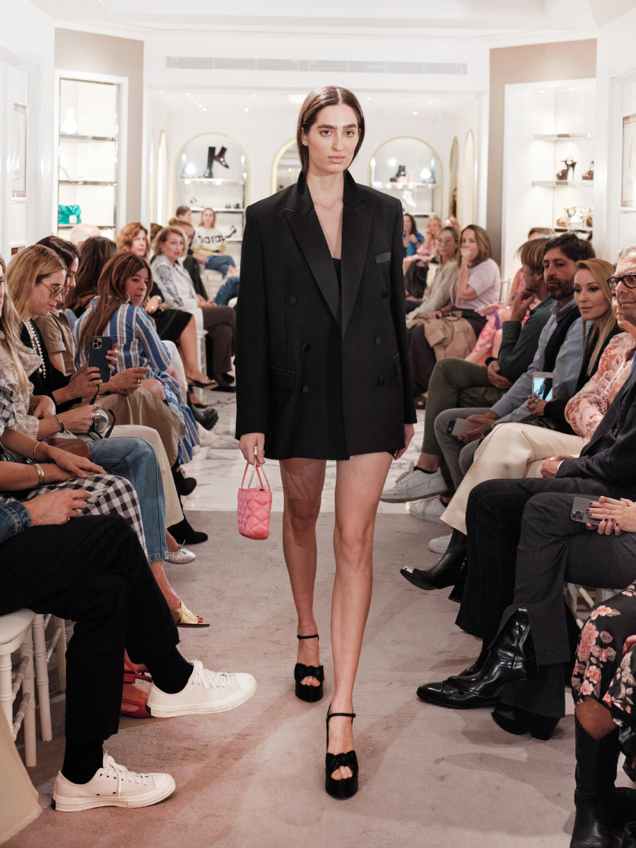 Amina Muaddi Bolso Mini Betty color Rosa Envejecido sku 810-006282 01 - Foto 7