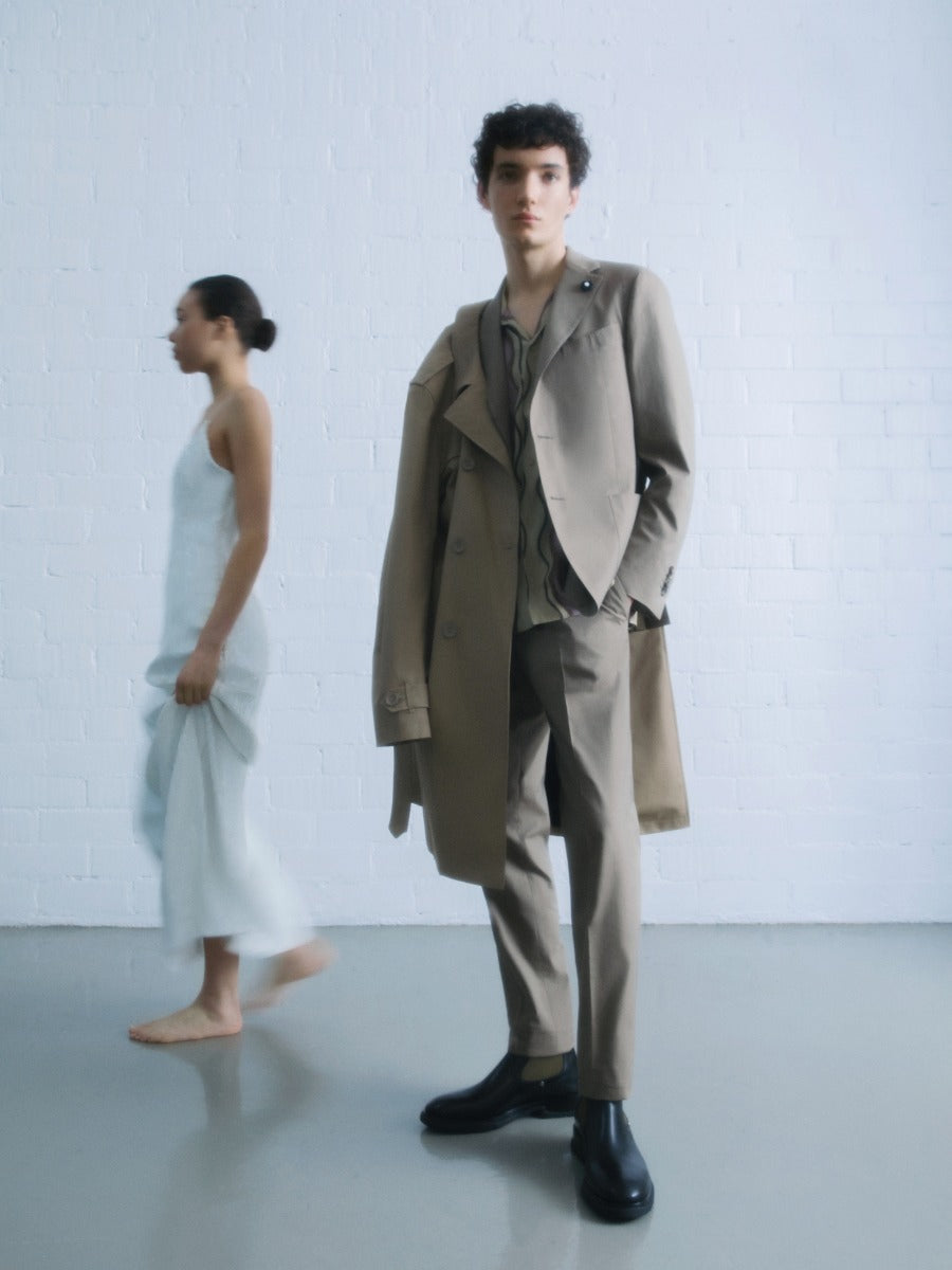 Alexander McQueen Botas Chelsea Piel color Negro sku 616-002179 01 - Foto 5