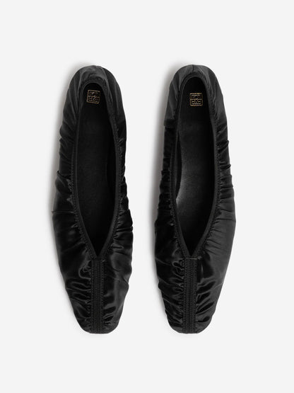 Outlet online TOTEME Mujer Bailarinas The Gathered color Negro sku 800-005349 01 - Foto 2