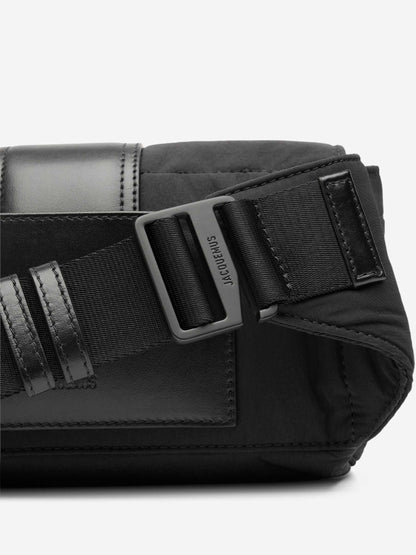 Outlet online Jacquemus Hombre Bandolera La Banane Bambino color Negro sku 692-001895 02 - Foto 4