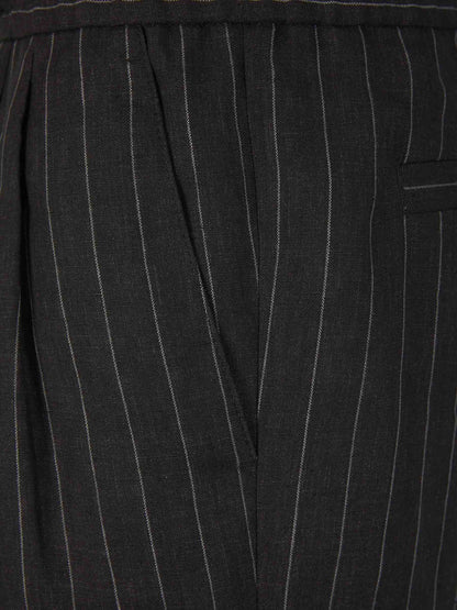 Outlet online Brunello Cucinelli Hombre Bermudas Motivo Rayas Lino color Blanco y Negro sku 523-000924 01 - Foto 3