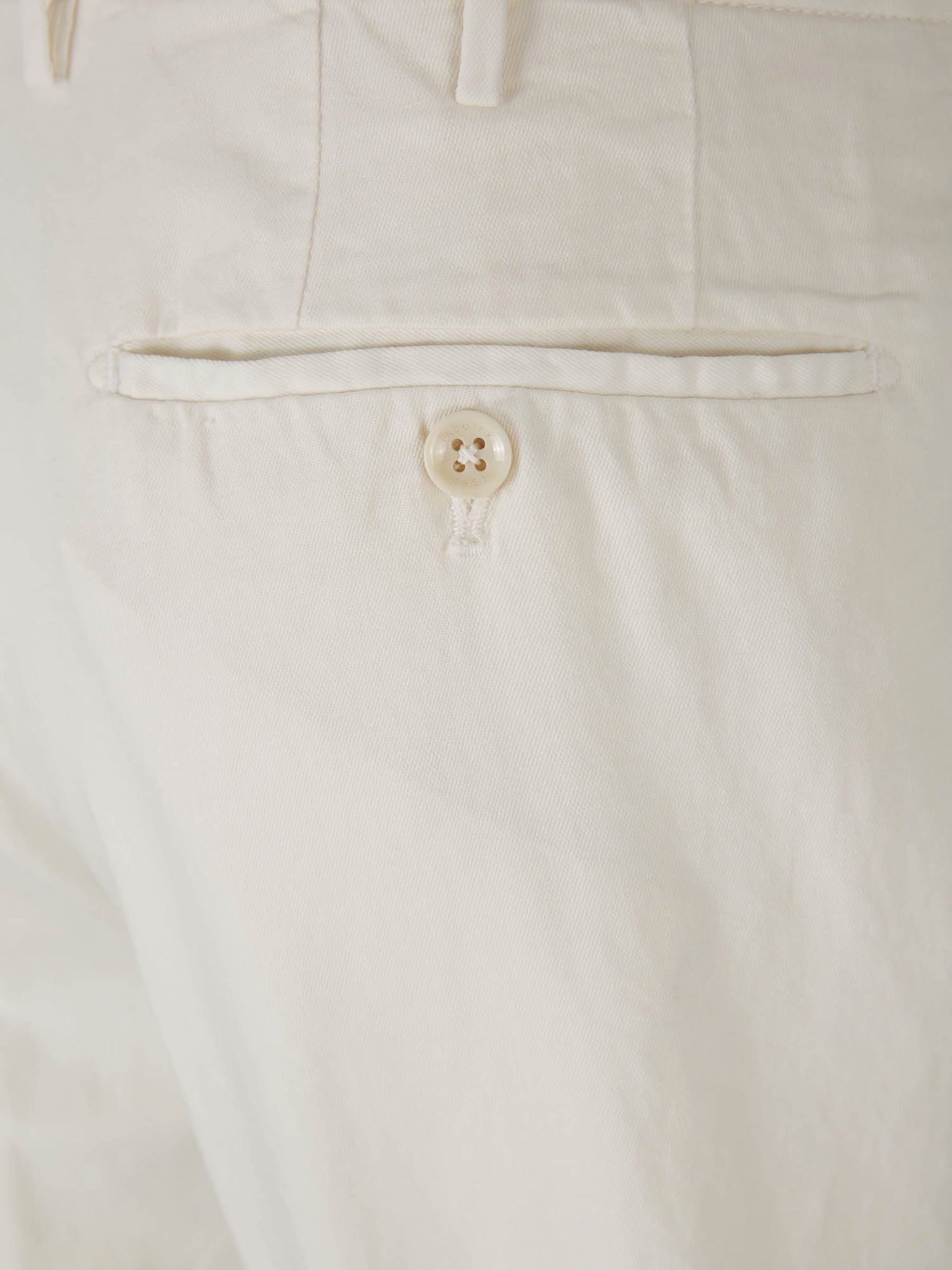 Outlet online Incotex Hombre Pantalones Chinos Tapered Fit color Blanco sku 521-002976 04 - Foto 4