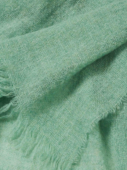 Santa Eulalia Bufanda Lisa Cachemira color Verde Menta sku 630-001439 03 - Foto 3