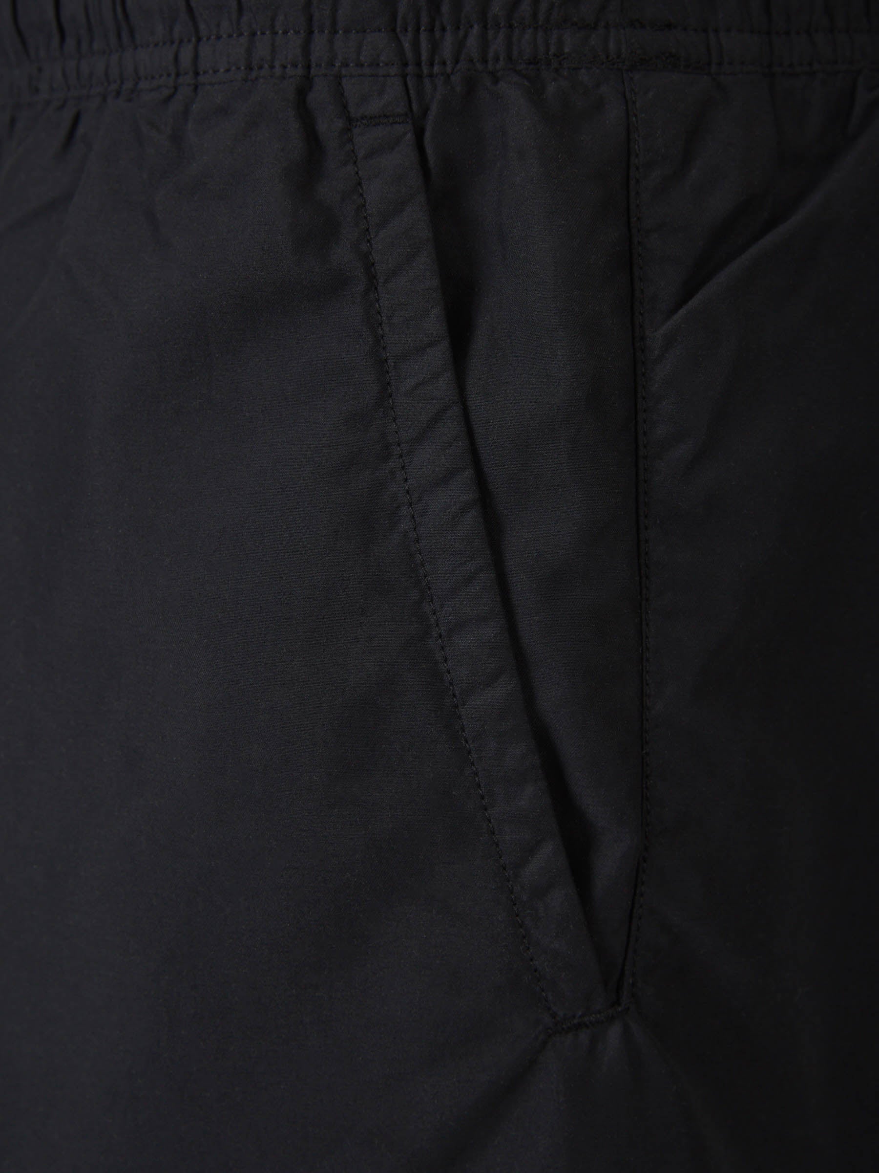 Outlet online Stone Island Hombre Bañador Brushed Nailon color Negro sku 561-001319 01 - Foto 4