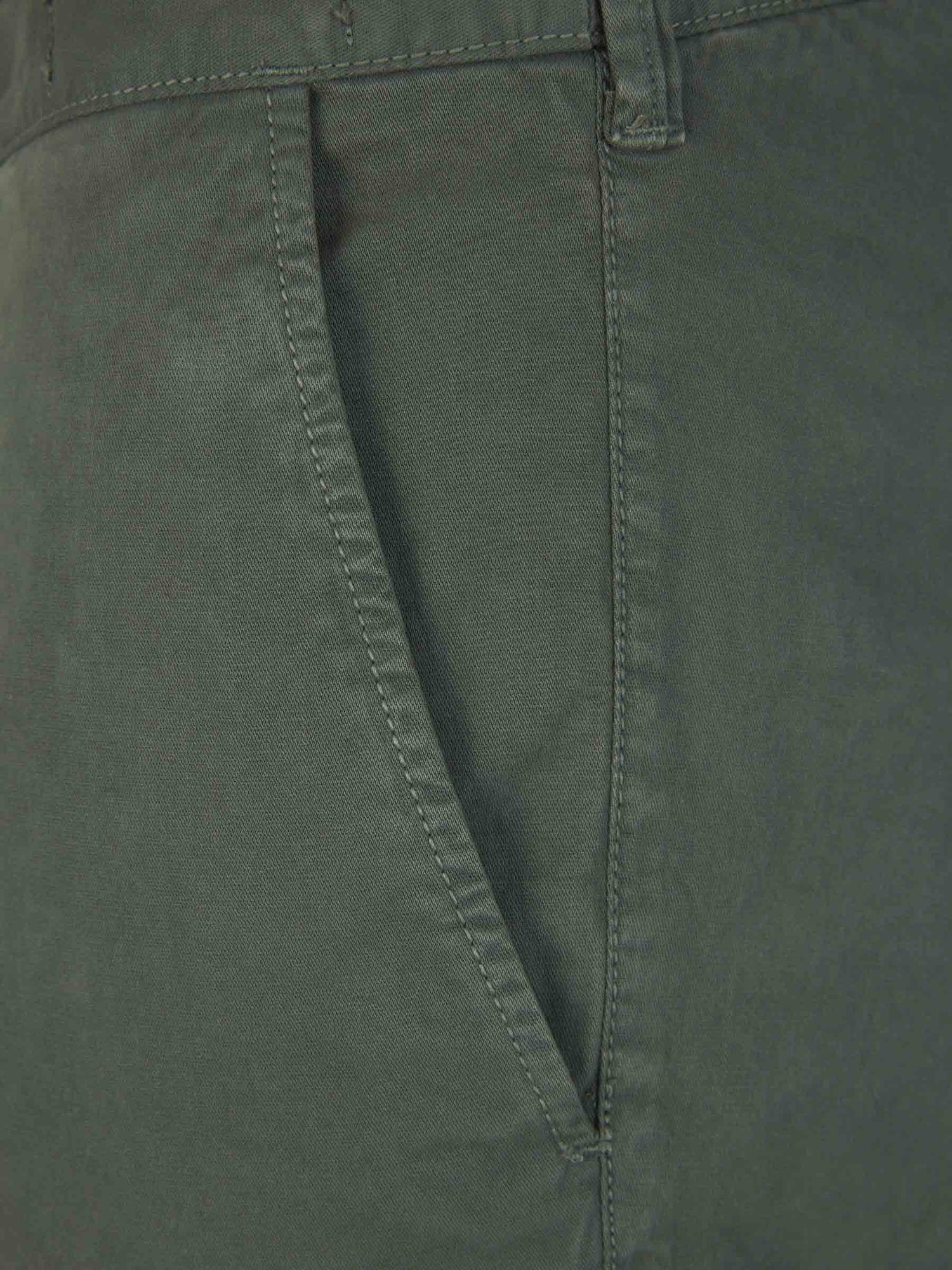 Outlet online Stone Island Hombre Pantalones Algodón Logo color Verde Oscuro sku 521-003028 02 - Foto 4