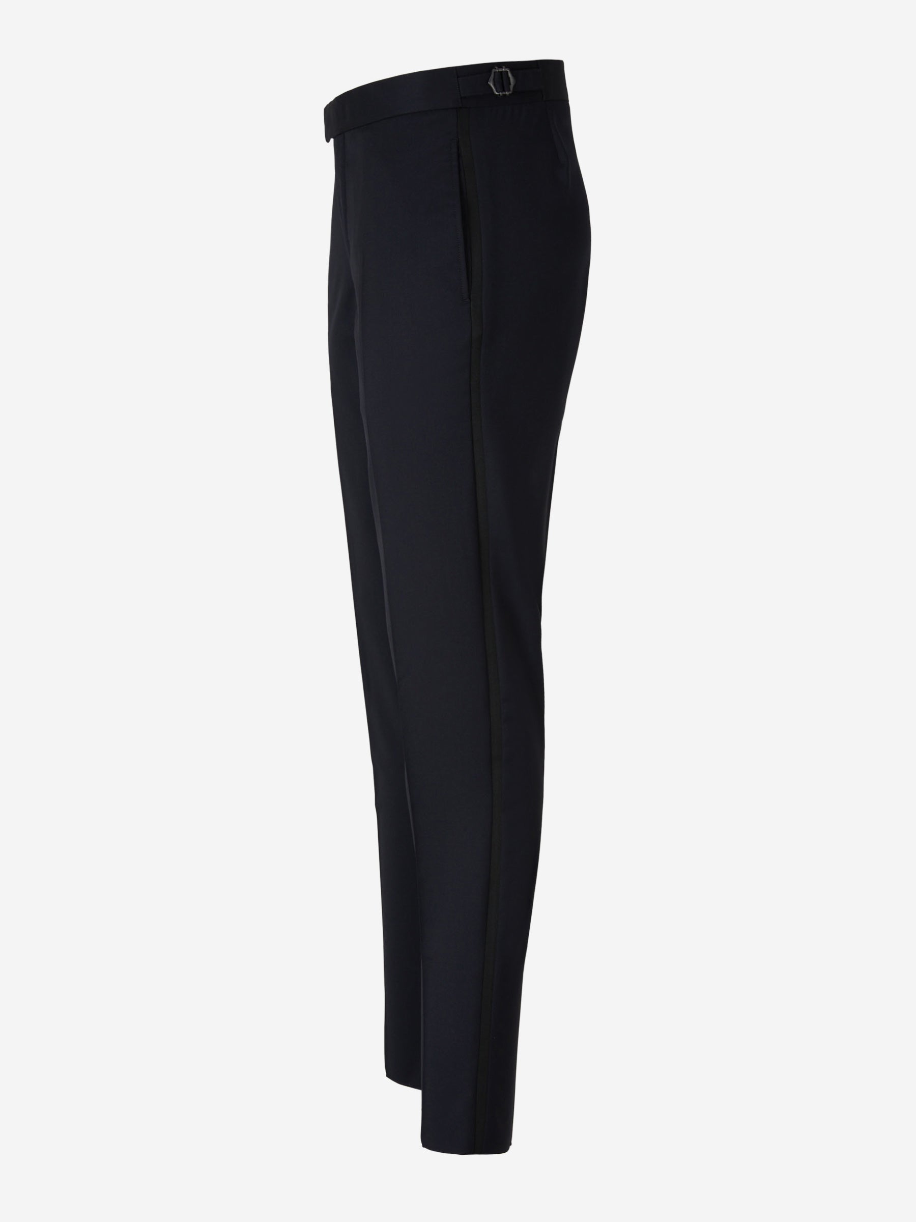 Outlet online Santa Eulalia Hombre Smoking Detalles Satén color Negro sku 331-000108 01 - Foto 17