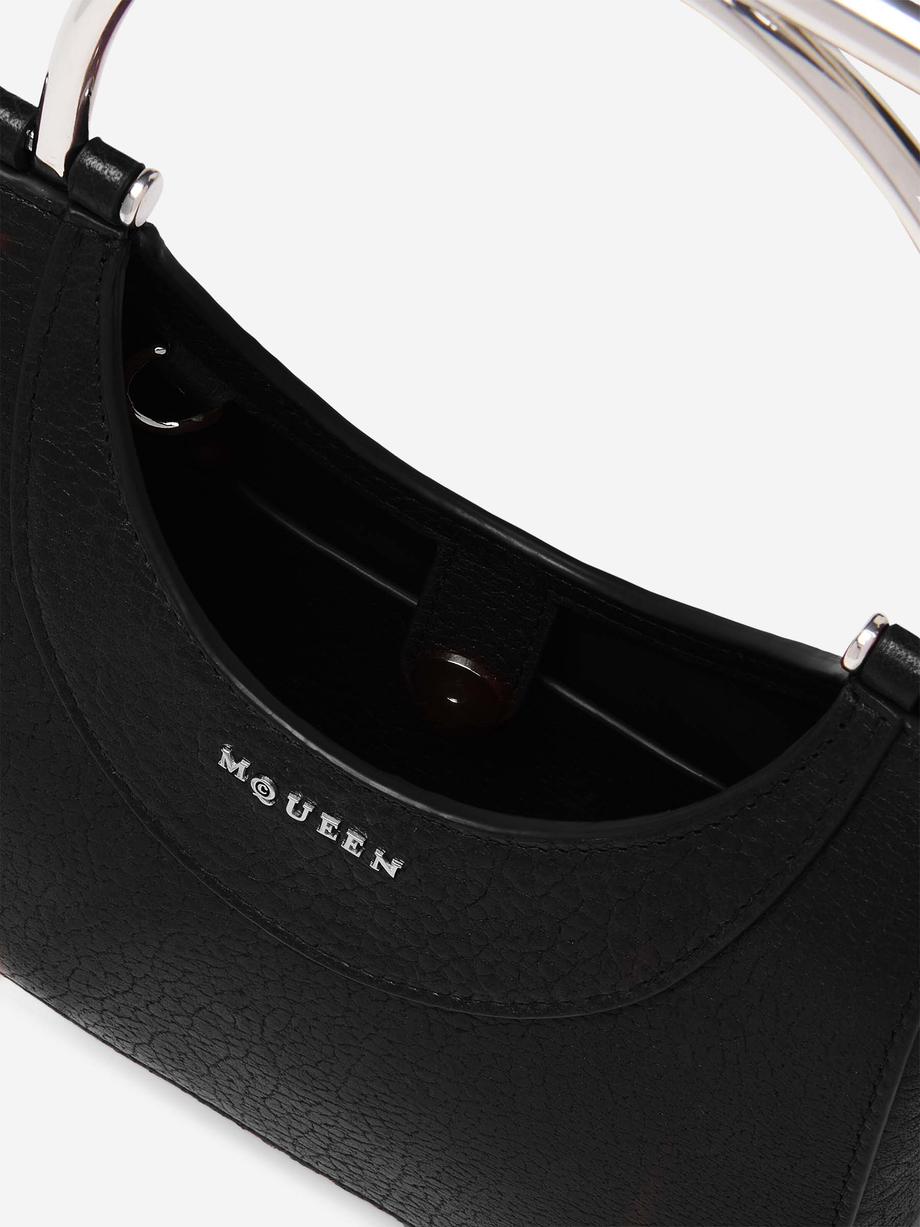 Outlet online McQueen Mujer Bolso Hombro Cross-Bar Mini color Negro sku 810-007798 01 - Foto 4