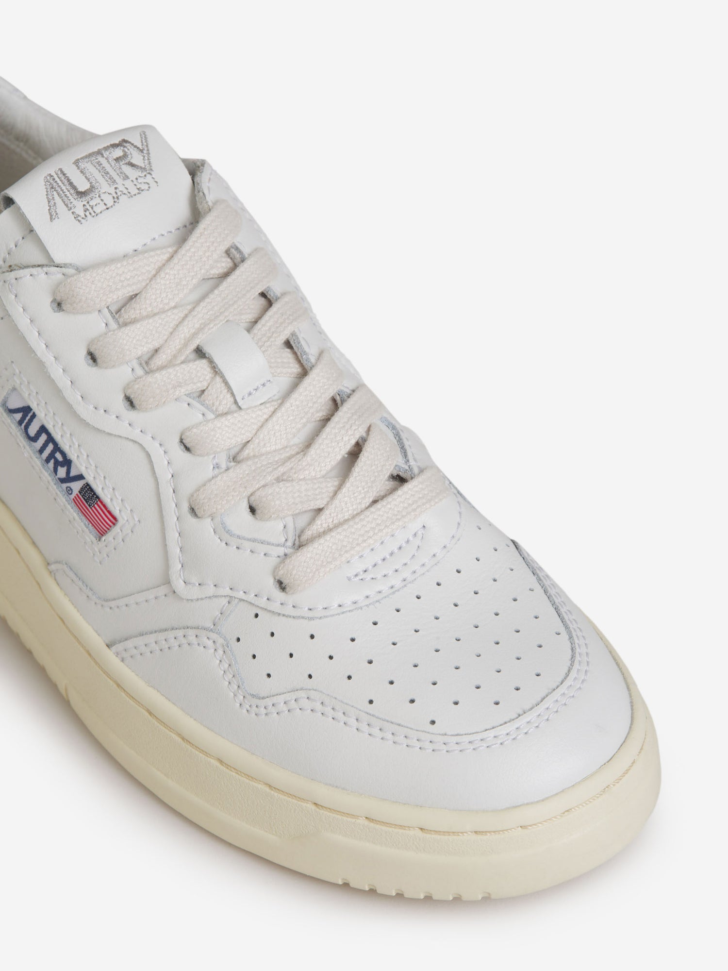 Outlet online Autry Mujer Sneakers Medalist Low color Blanco sku 806-000293 01 - Foto 5