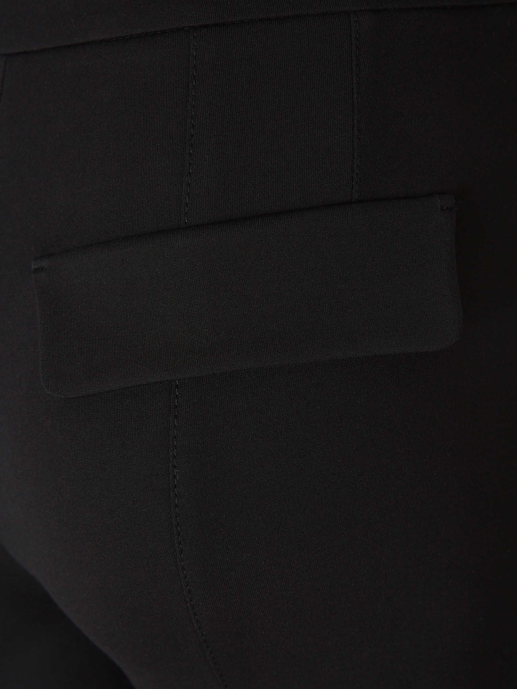 Outlet online Dorothee Schumacher Mujer Pantalones Formales Acampanados color Negro sku 761-003496 01 - Foto 6