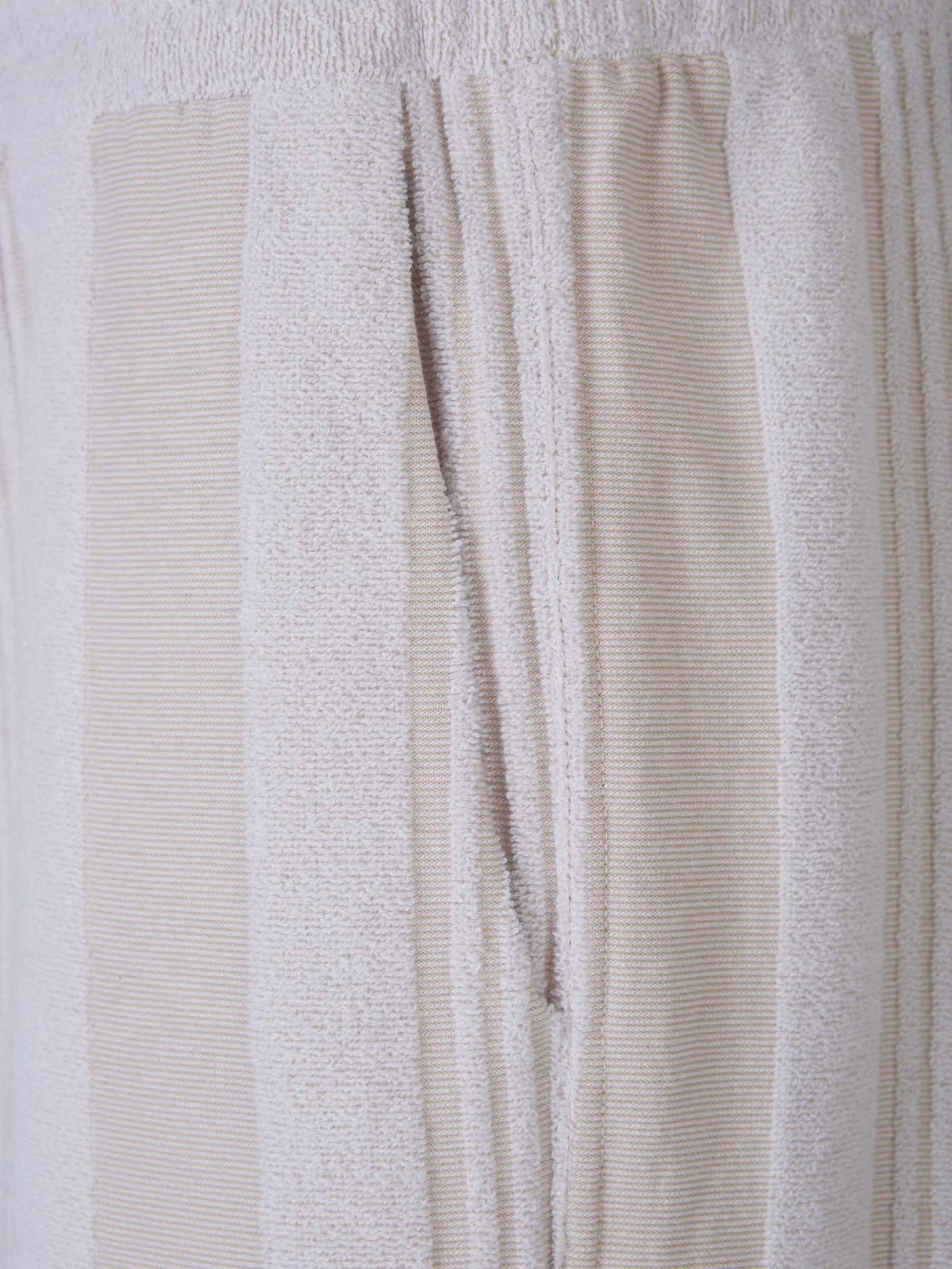 Outlet online Givenchy Hombre Bermudas Texturizadas Motivo Rayas color Beige sku 523-001009 01 - Foto 5