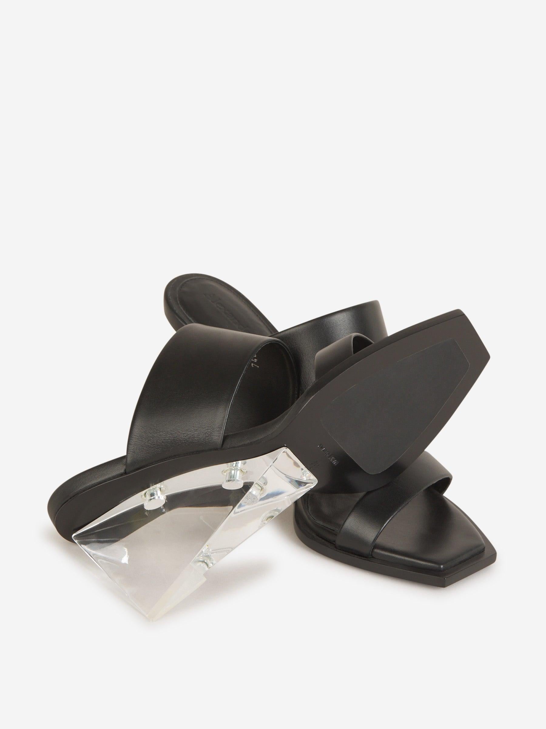 Outlet online Alexander McQueen Mujer Mules Tacón Geométrico color Negro sku 800-005108 01 - Foto 3