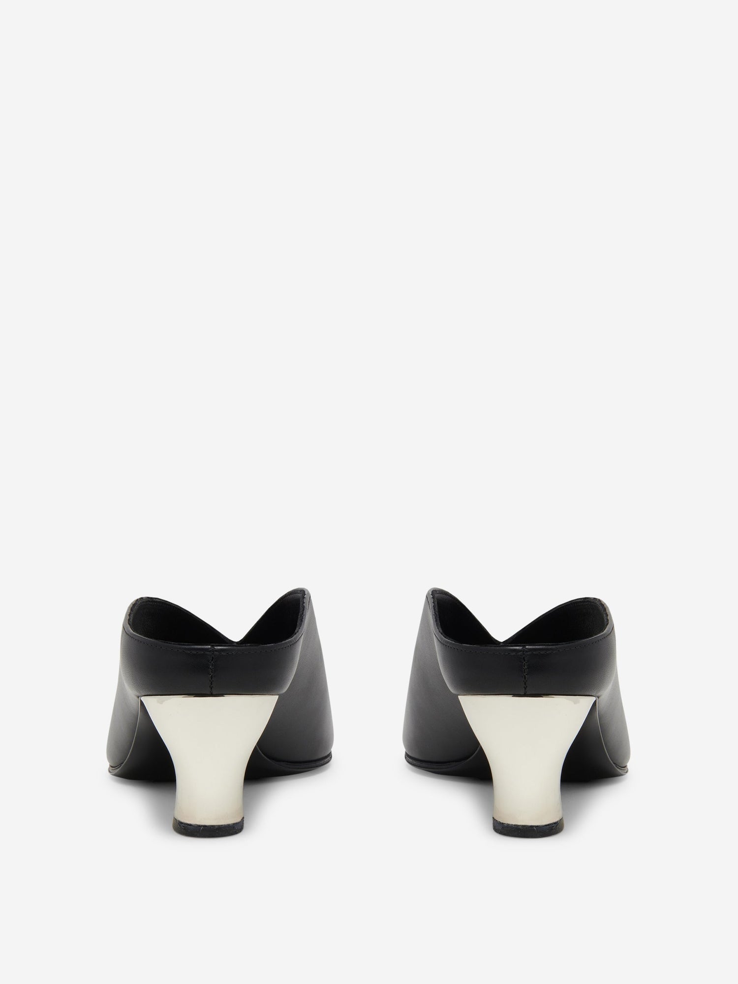 Outlet online McQueen Mujer Mules Armadillo Piel color Negro sku 800-005329 01 - Foto 4