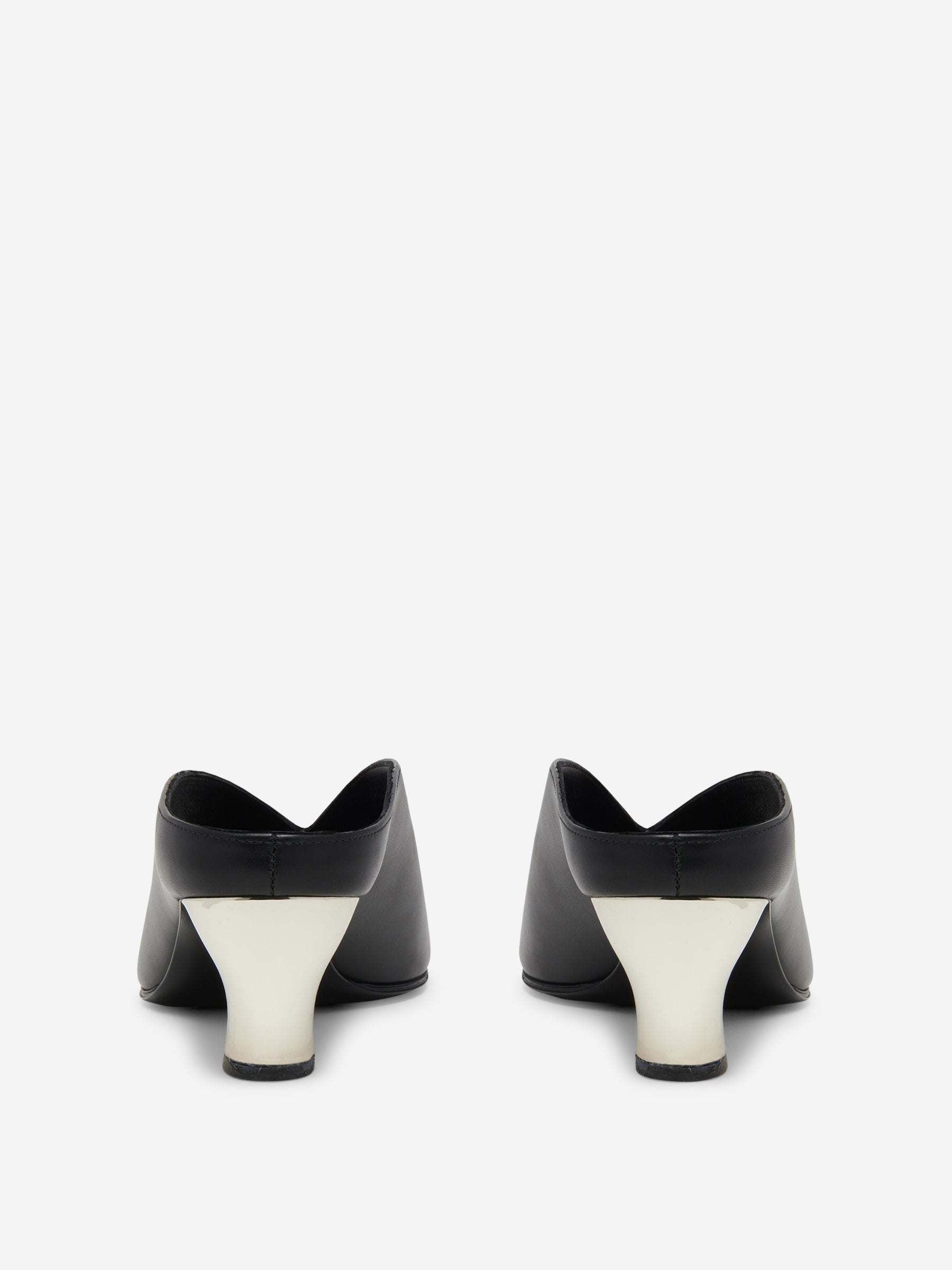 Outlet online McQueen Mujer Mules Armadillo Piel color Negro sku 800-005329 01 - Foto 4