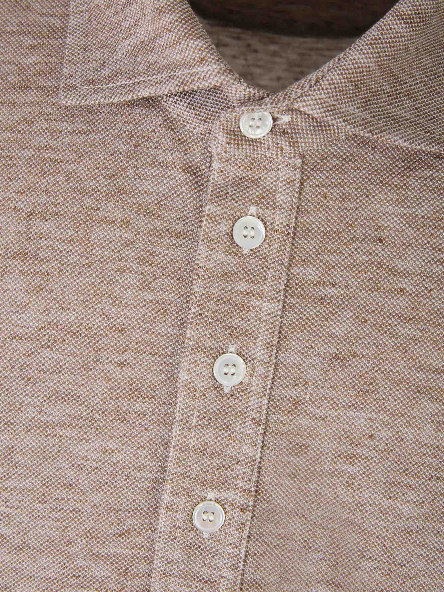 Outlet online Santa Eulalia Hombre Polo Piqué Lino color Beis sku 552-001482 01 - Foto 3