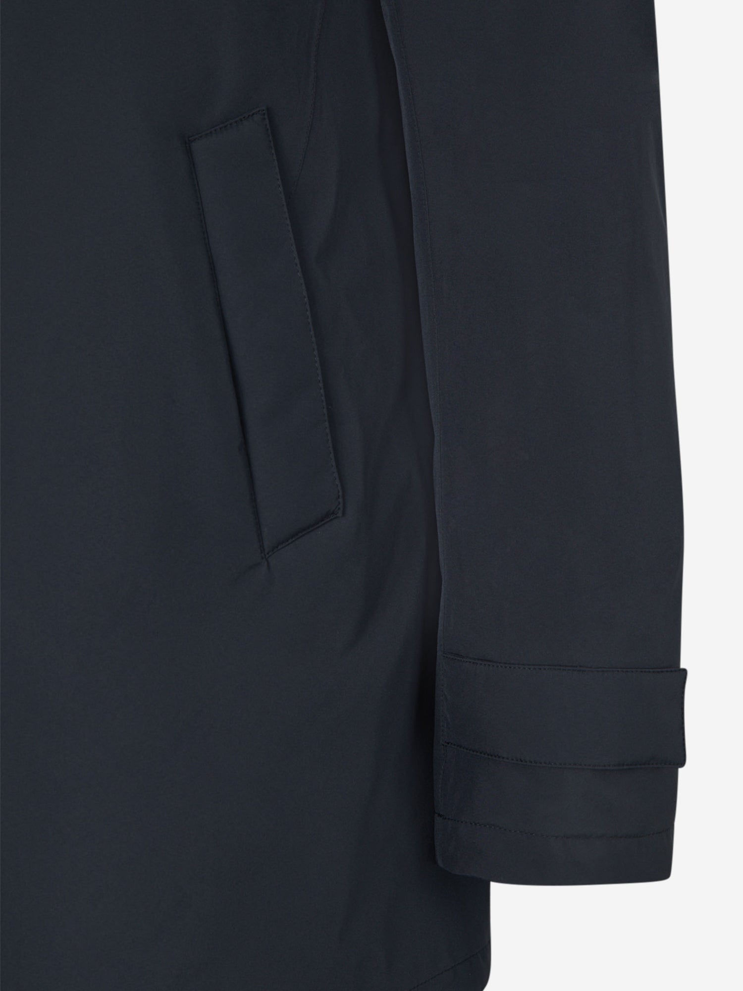 Outlet online Herno Hombre Abrigo Ligero Laminar Impermeable color Azul Noche sku 502-001591 01 - Foto 4
