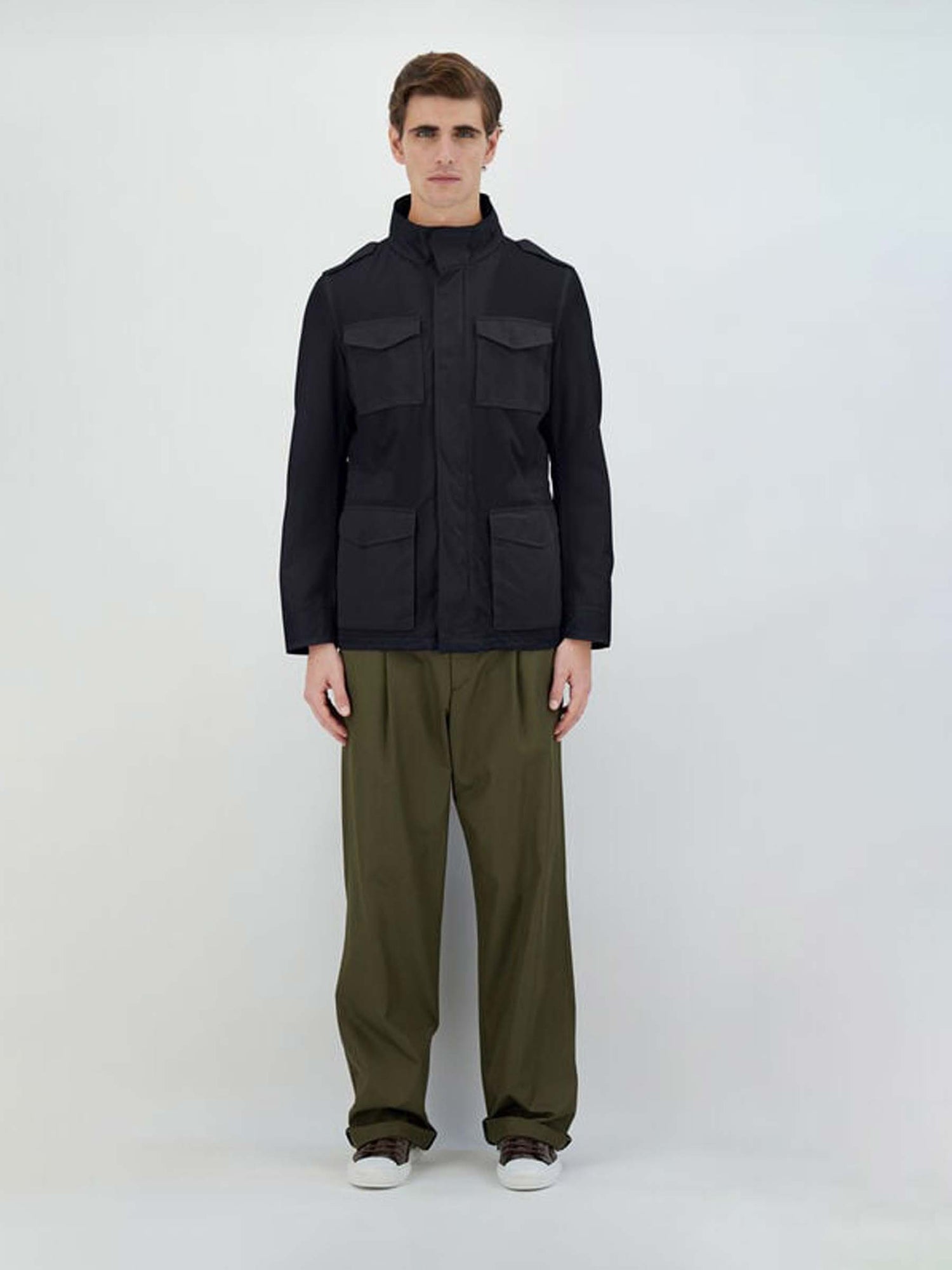 Outlet online Herno Hombre Chaqueta Guerrera Tigri color Azul Marino sku 502-001622 01 - Foto 2