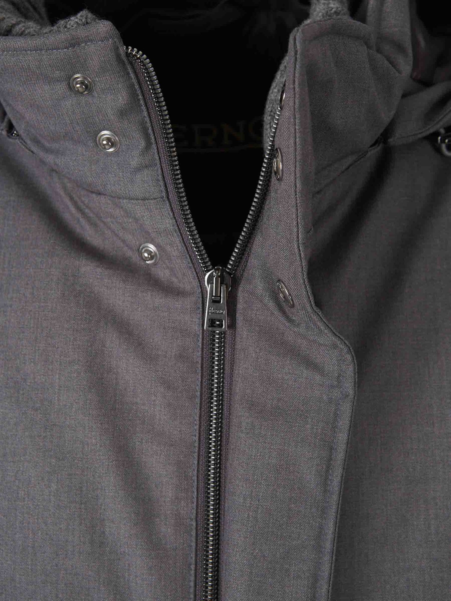 Outlet online Herno Hombre Abrigo Largo Capucha color Gris Antracita sku 502-001632 02 - Foto 3