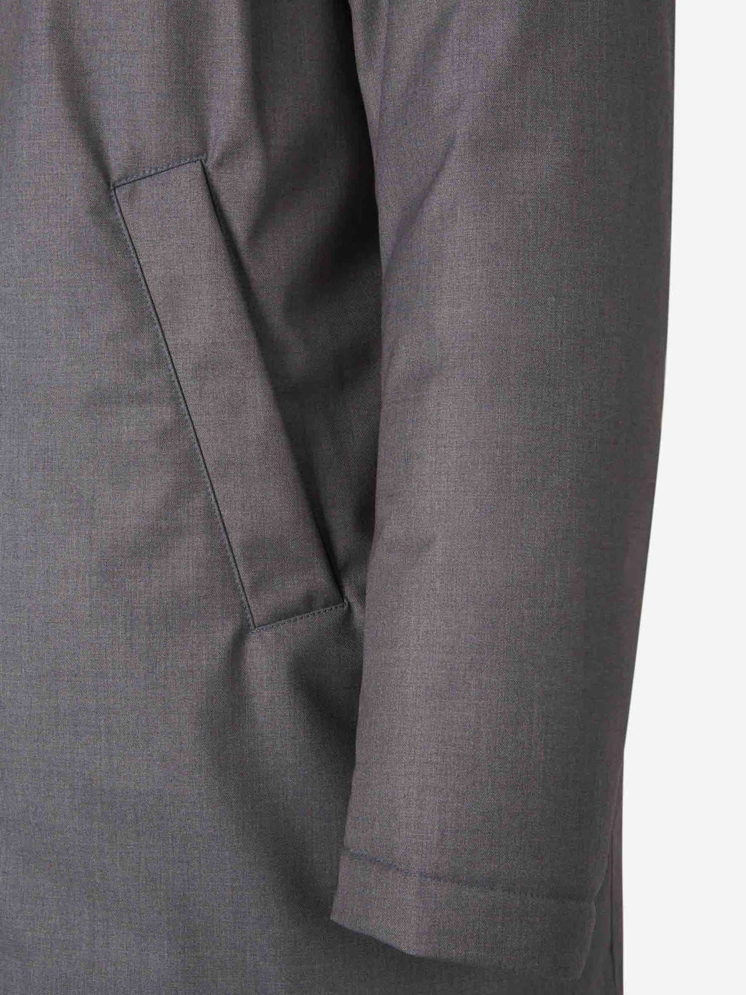 Outlet online Herno Hombre Abrigo Largo Capucha color Gris Antracita sku 502-001632 02 - Foto 5