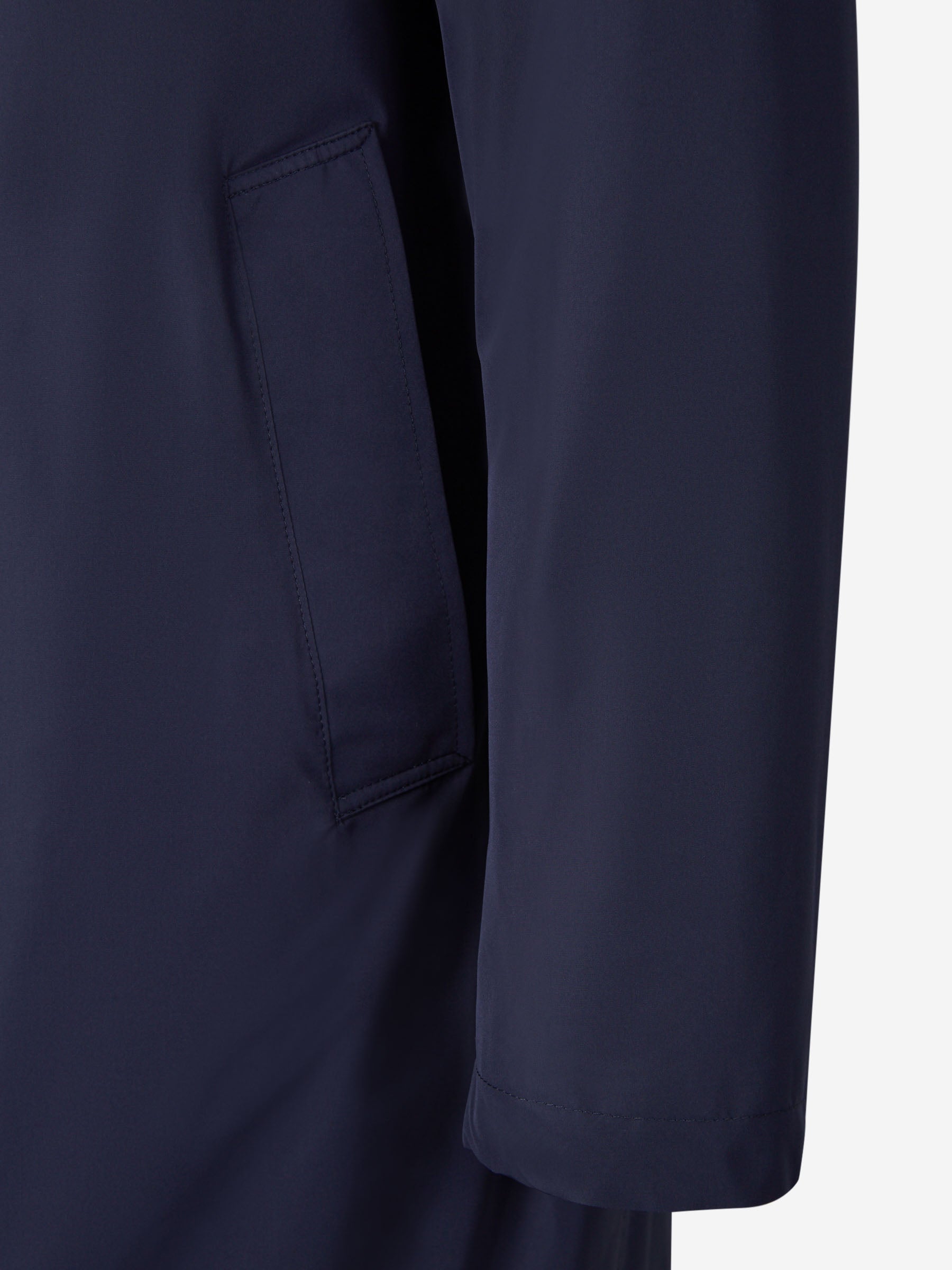 Outlet online Kired Hombre Gabardina Tejido Técnico color Azul Noche sku 503-000226 02 - Foto 8