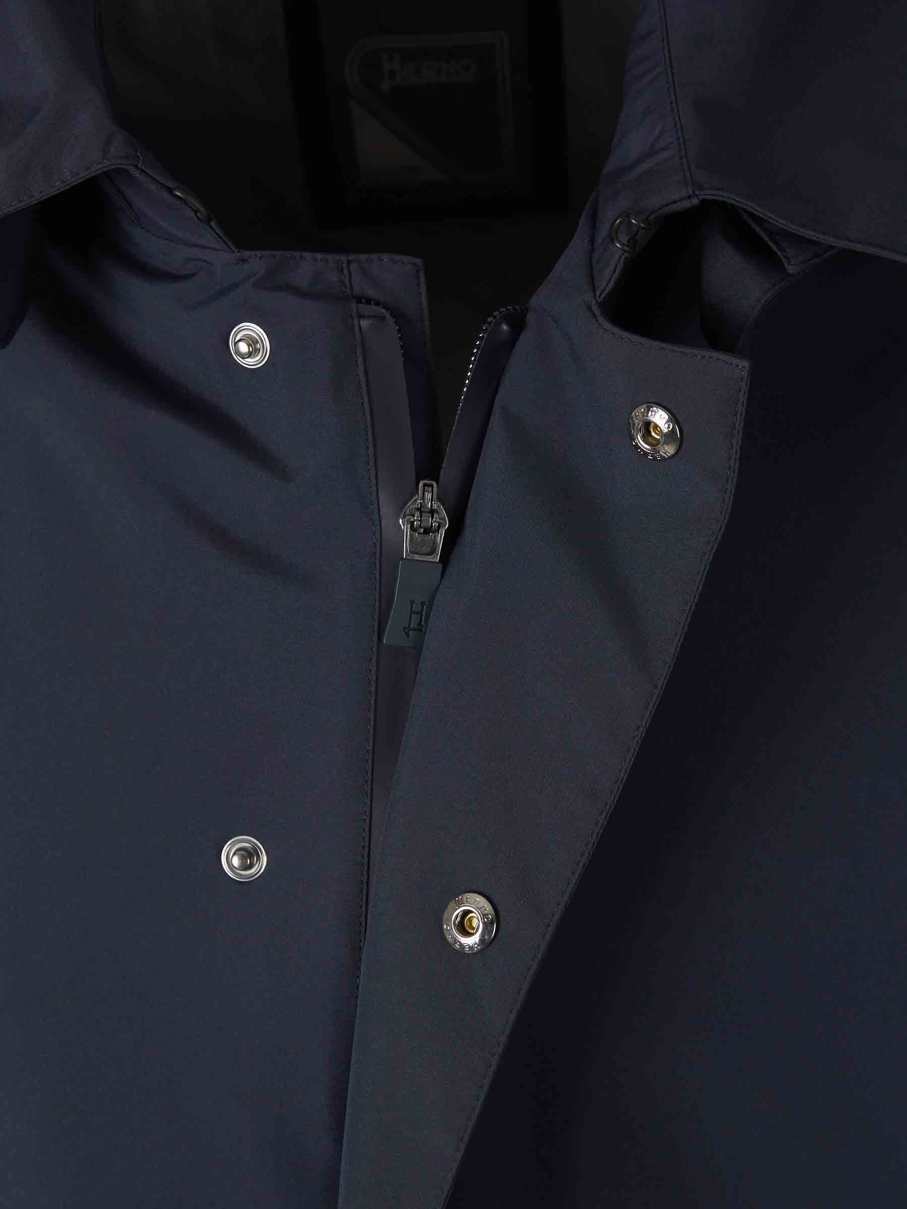 Outlet online Herno Hombre Gabardina Sobretodo Gore-Tex color Azul Noche sku 503-000233 01 - Foto 3