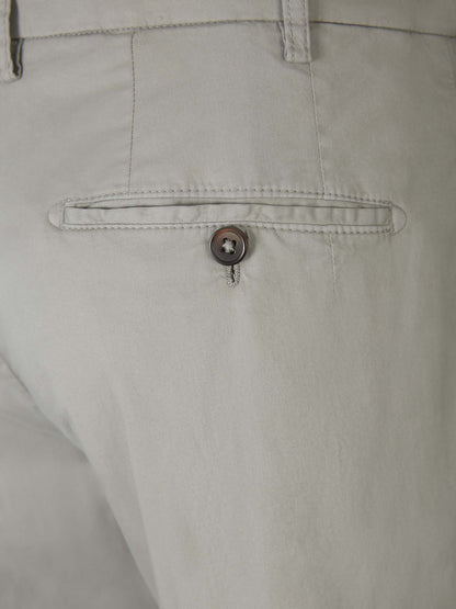 Outlet online Santa Eulalia Hombre Pantalones Chino Algodón color Gris Claro sku 521-003031 04 - Foto 4