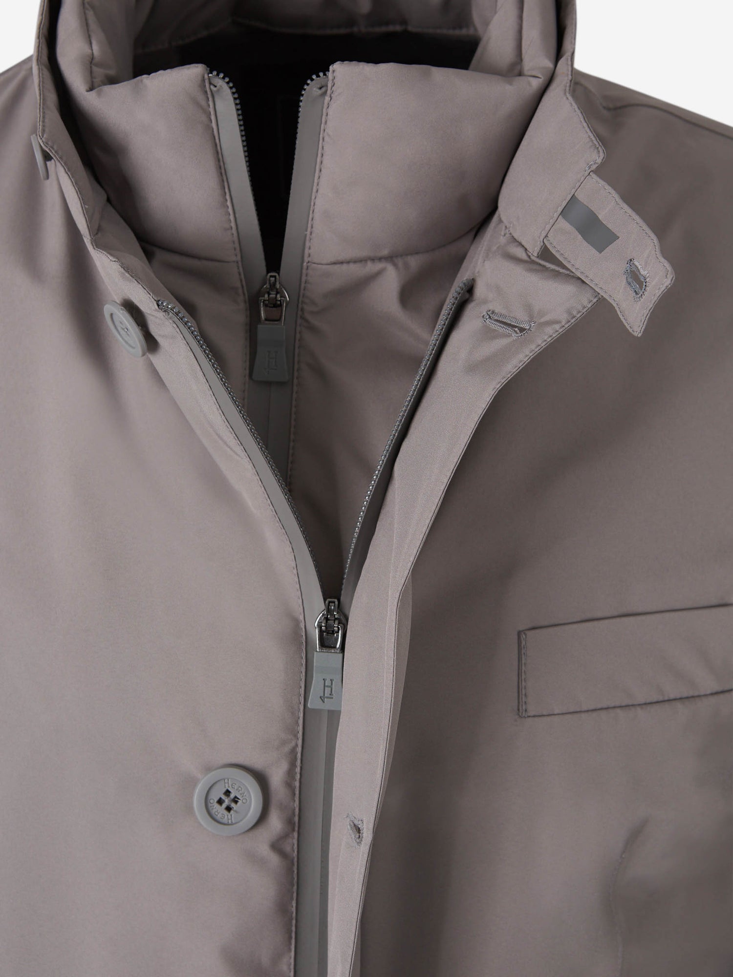 Outlet online Herno Hombre Chaqueta Técnica Acolchada color Gris Claro sku 512-002344 02 - Foto 4