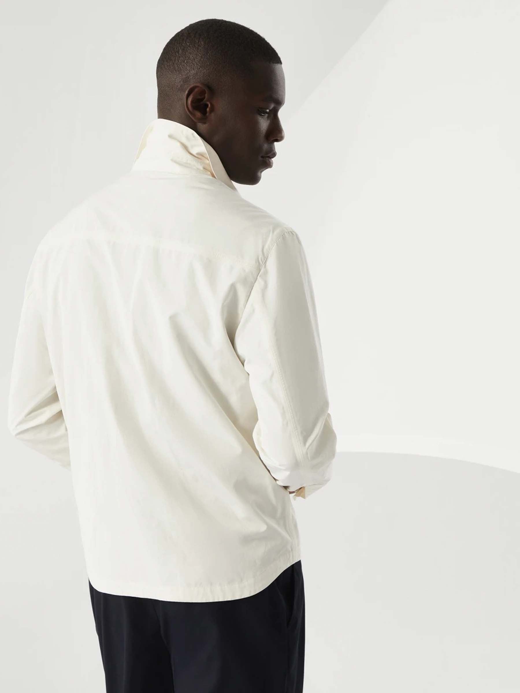 Brunello Cucinelli Hombre Barcelona Cazadora Bolsillos Termosellados color Blanco sku 512-002423 01 - Foto 2
