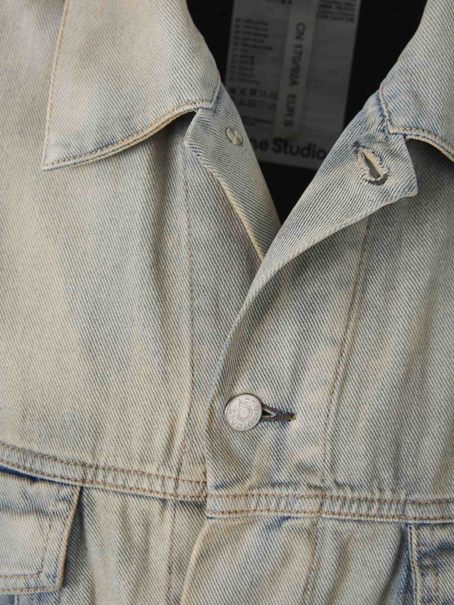 Outlet online Acne Studios Hombre Cazadora Denim Algodón color Azul Denim Claro sku 512-002428 01 - Foto 4