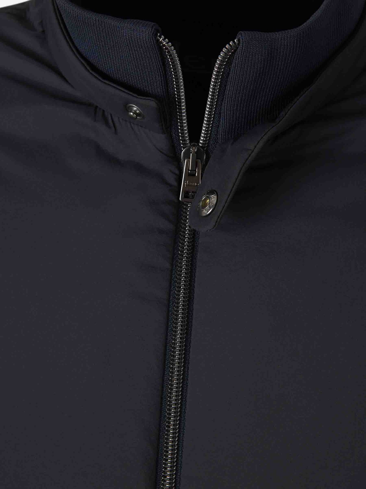 Outlet online Herno Hombre Cazadora Bomber Cremallera color Negro sku 512-002511 01 - Foto 3