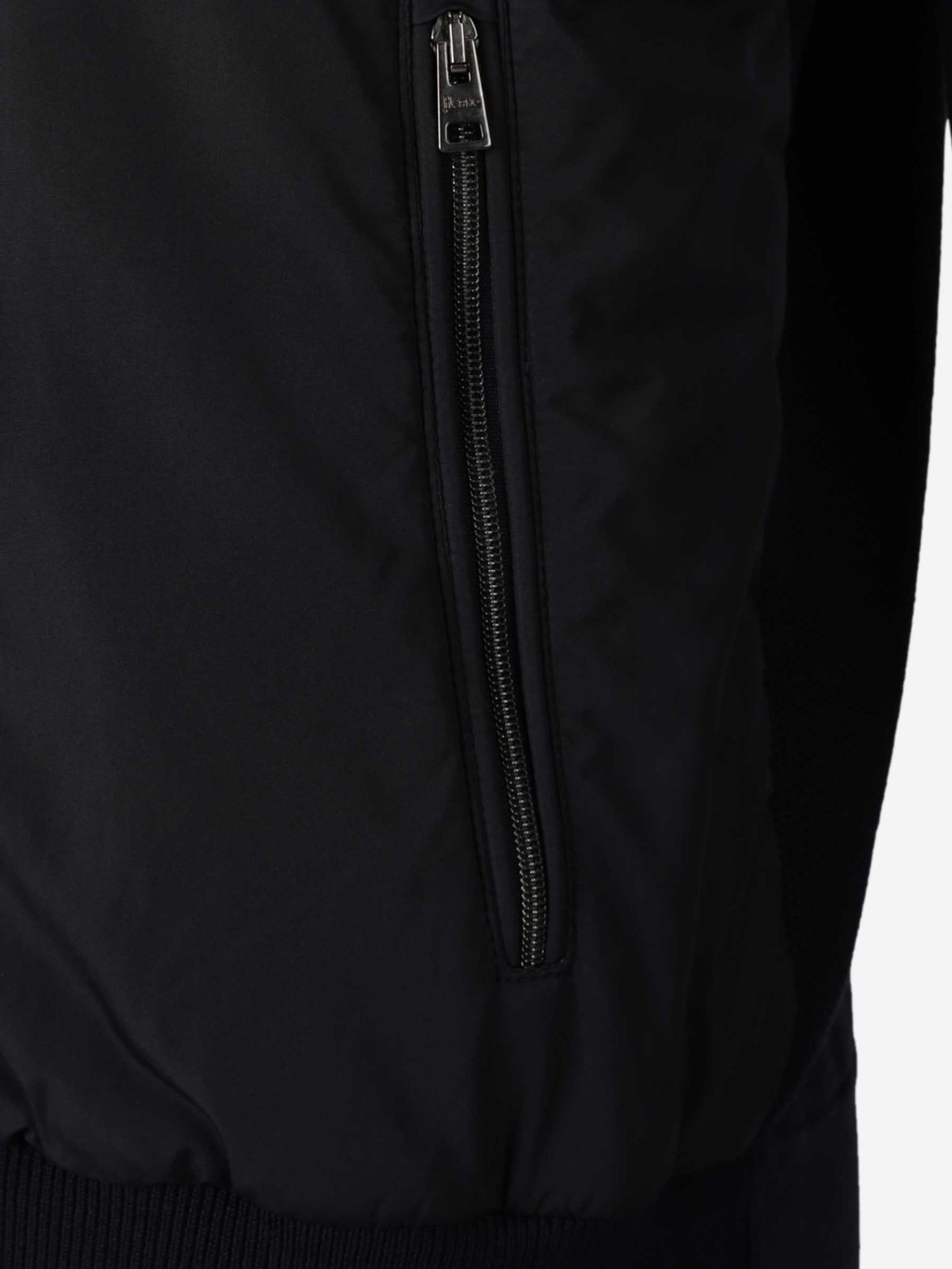 Outlet online Herno Hombre Cazadora Capucha Cremallera color Azul Noche sku 512-002513 01 - Foto 3