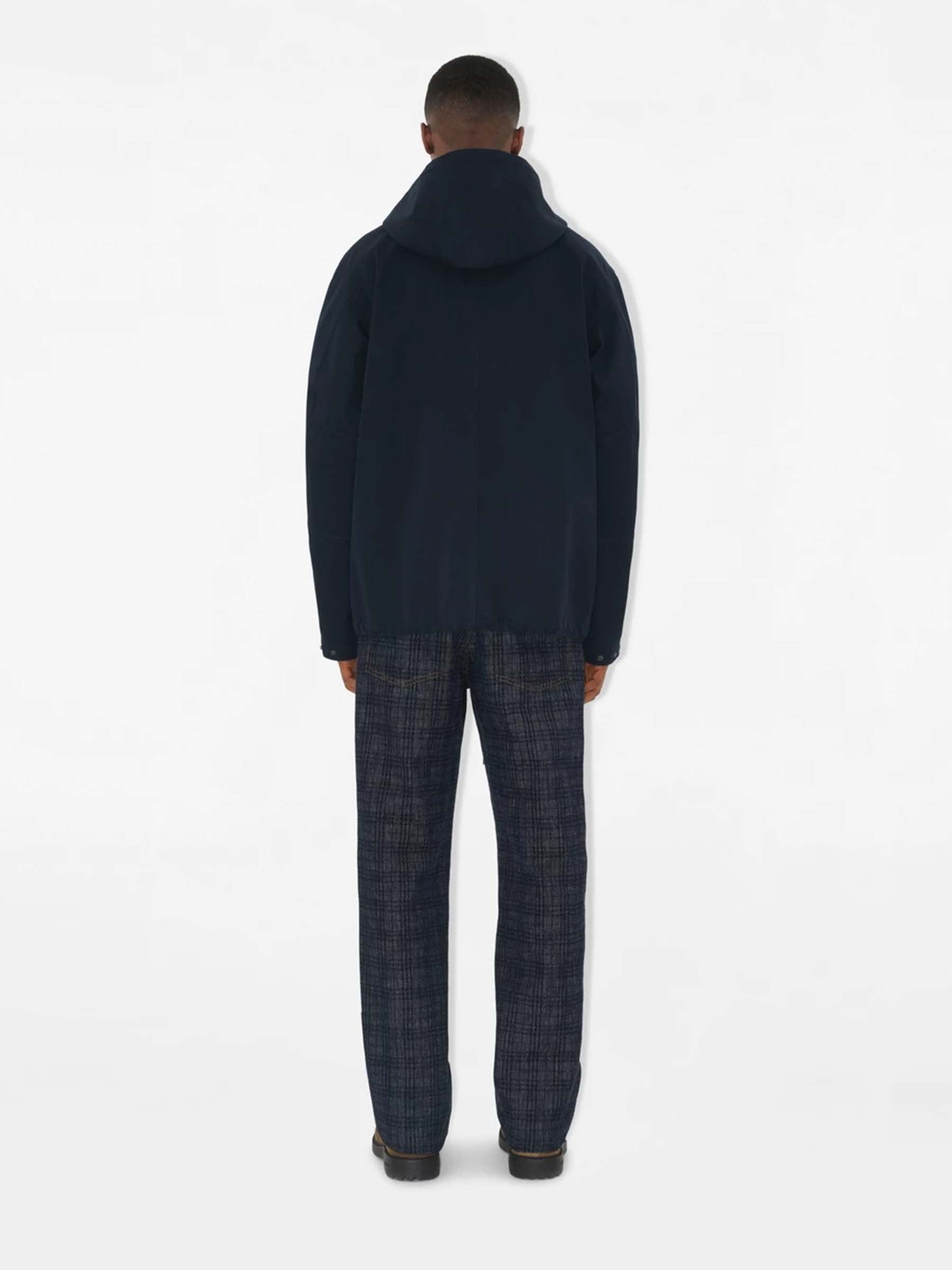 Outlet online Burberry Hombre Gabardina Corta color Azul Marino sku 512-002550 01 - Foto 3