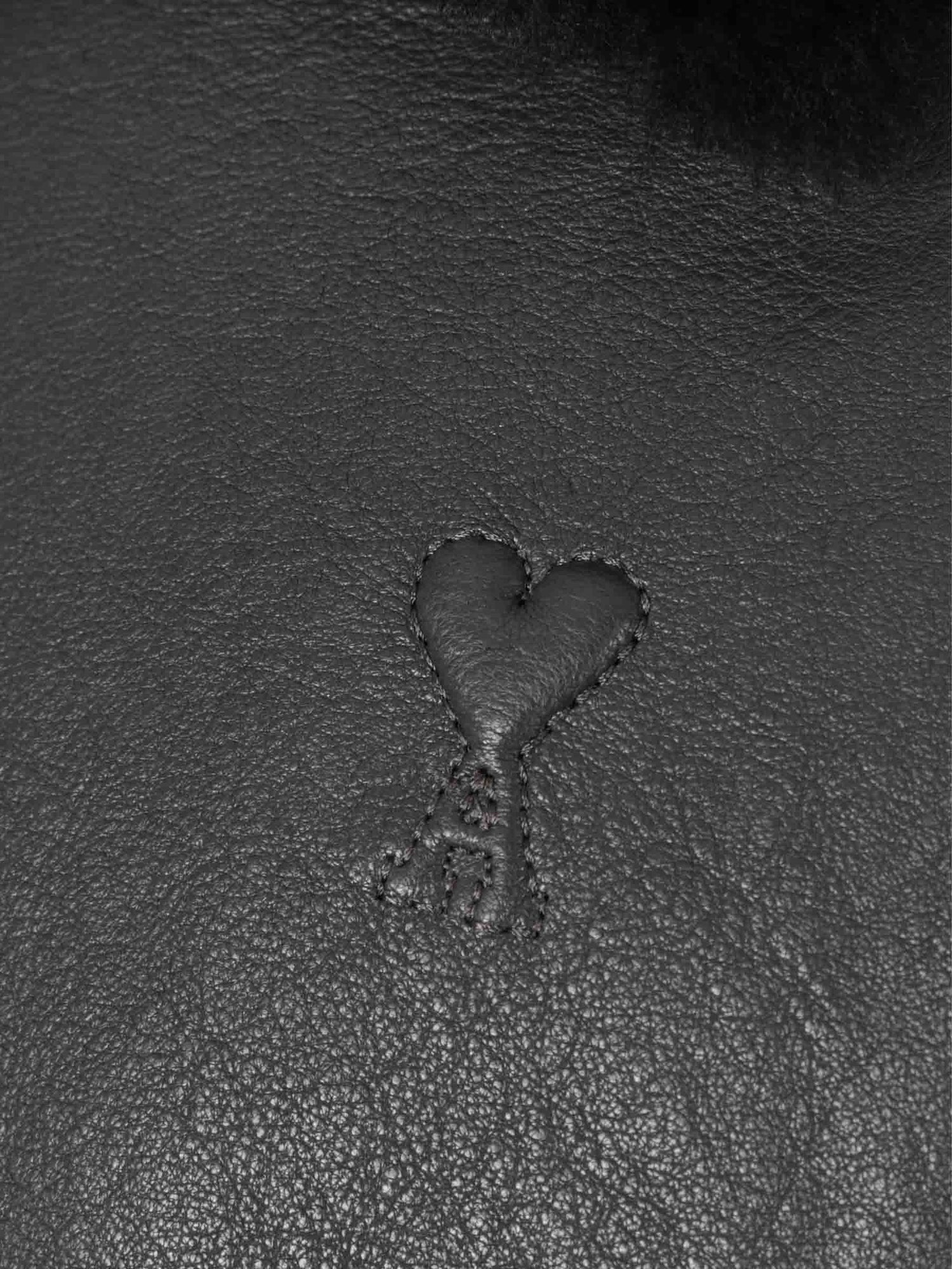 Outlet online Ami Paris Hombre Chaqueta Piel Bomber color Negro sku 512-002637 01 - Foto 3