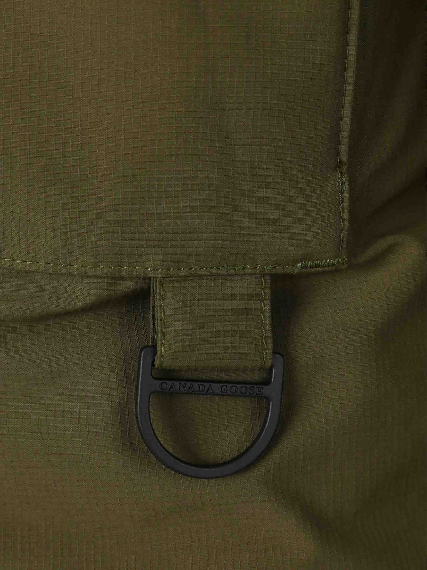 Outlet online Canada Goose Hombre Parka Acolchada Kirby color Verde Militar sku 512-002701 02 - Foto 3