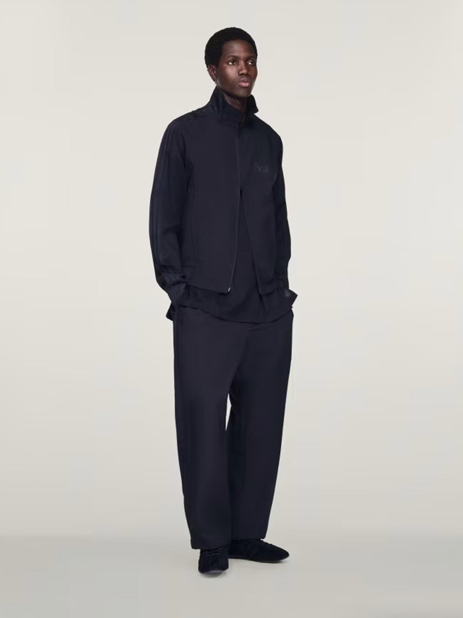 Outlet online Adidas Y-3 Hombre Chaqueta Técnica Cremallera color Negro sku 512-002732 01 - Foto 2