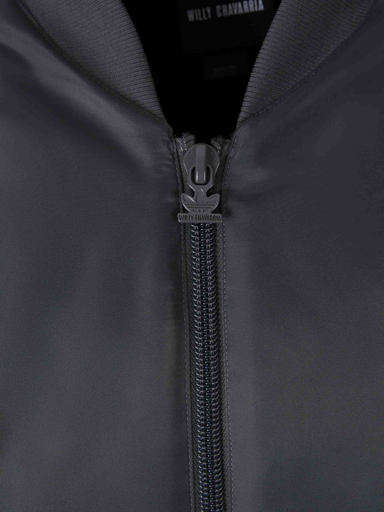 Adidas Willy Chavarria Hombre Barcelona Chaqueta Bomber Técnica color Gris Antracita sku 512-002844 01 - Foto 4